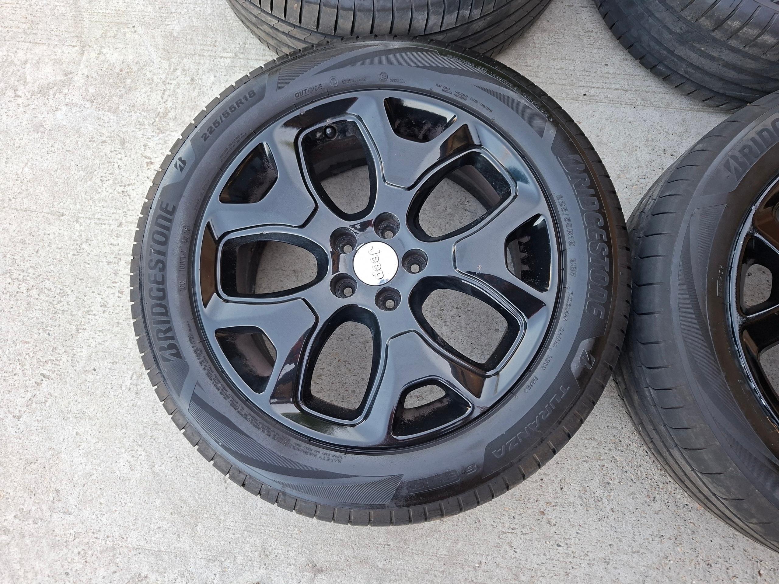 wheels tyres Bridgestone 225/55 discs aluminium disc R18 JEEP COMPASS II