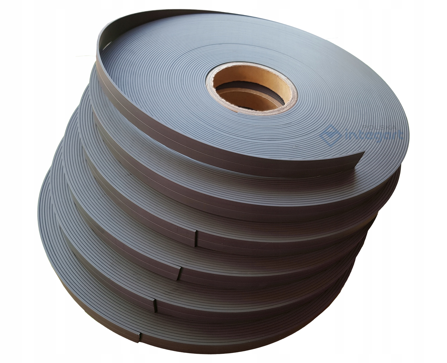 

Taśma magnetyczna 20x2,0mm plain czarna magnes 5mb