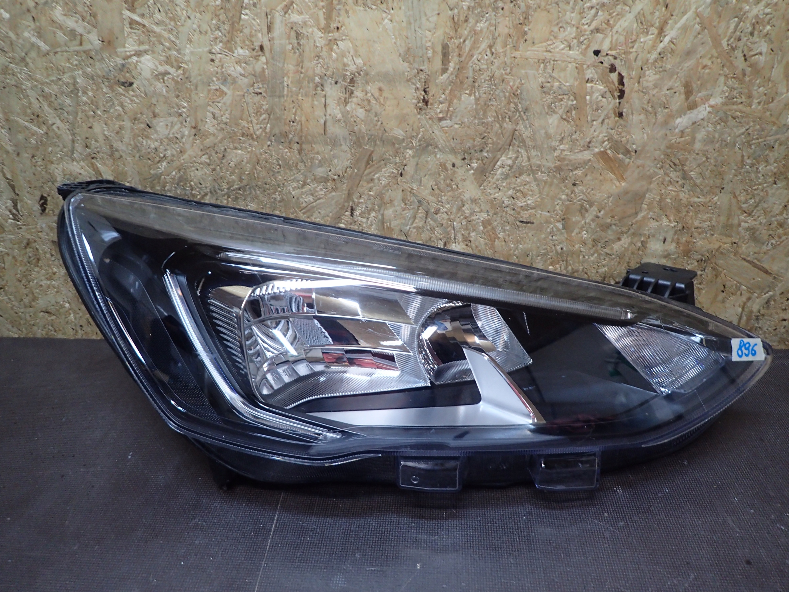 LIGHT FRONT RIGHT FORD FOCUS MK4 FULL LED