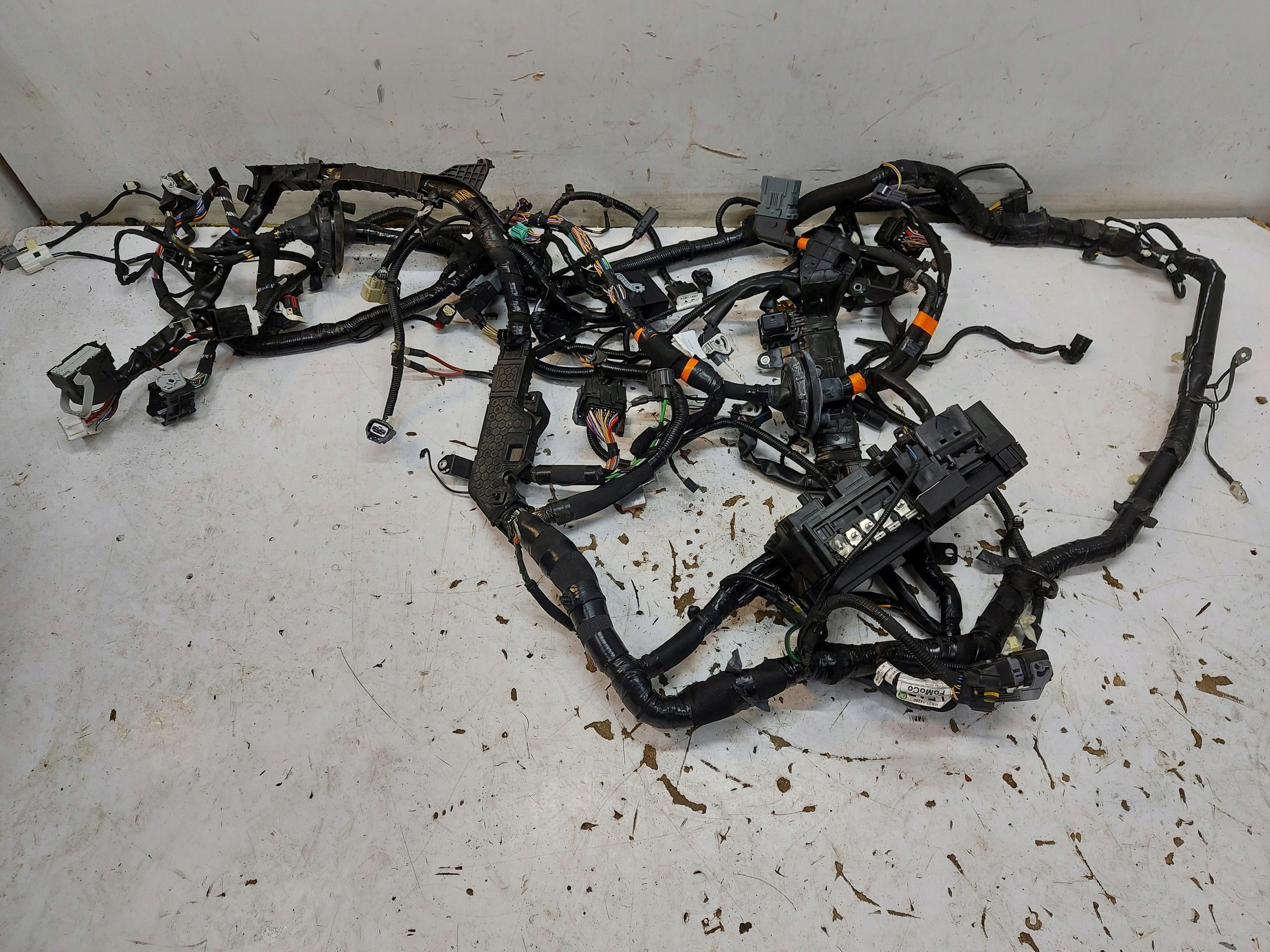Ford Ranger VI 6 2.0 TDCI bundle komory of the engine MB3T-14290-LEAE