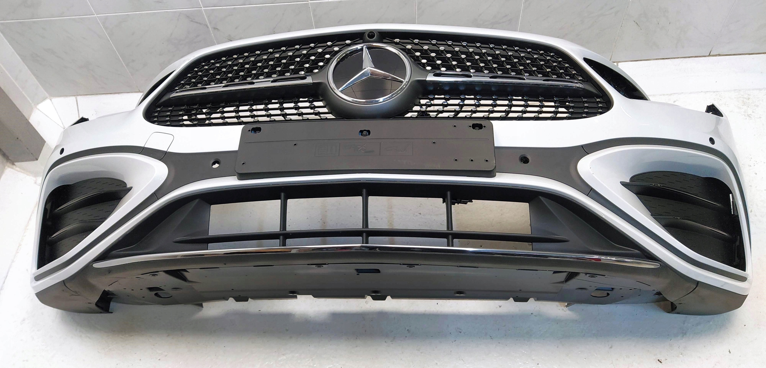 MERCEDES GLA 250 E LIFT 23- bumper front front grill 6XPDC