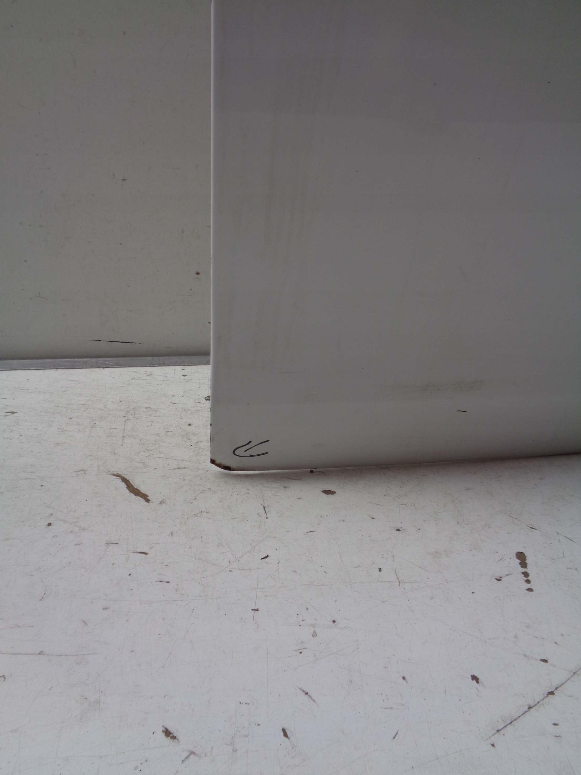 door right rear. HYUNDAI H1 08- NR 11089