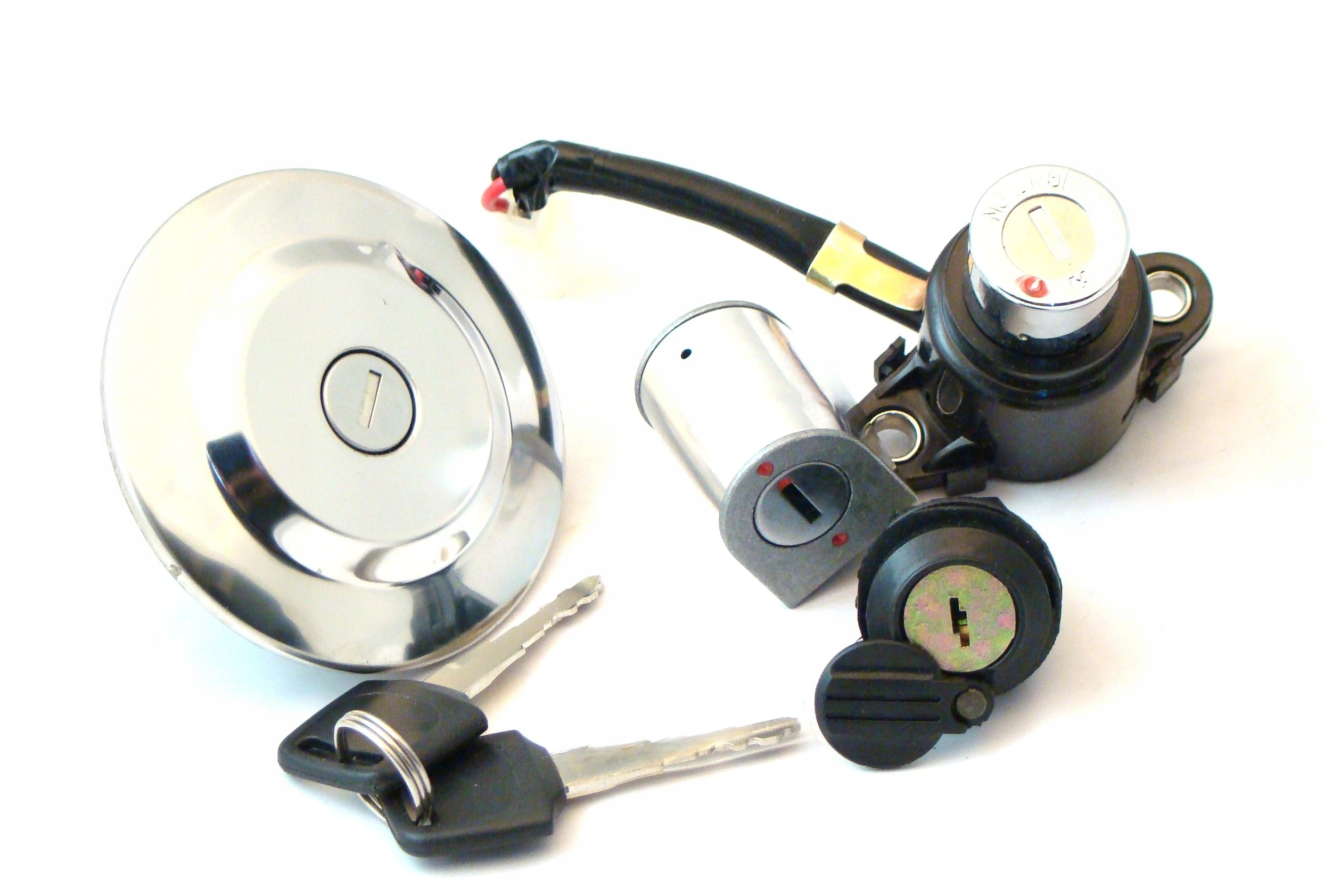 T19640 - JUNAK M12 Комплект замків