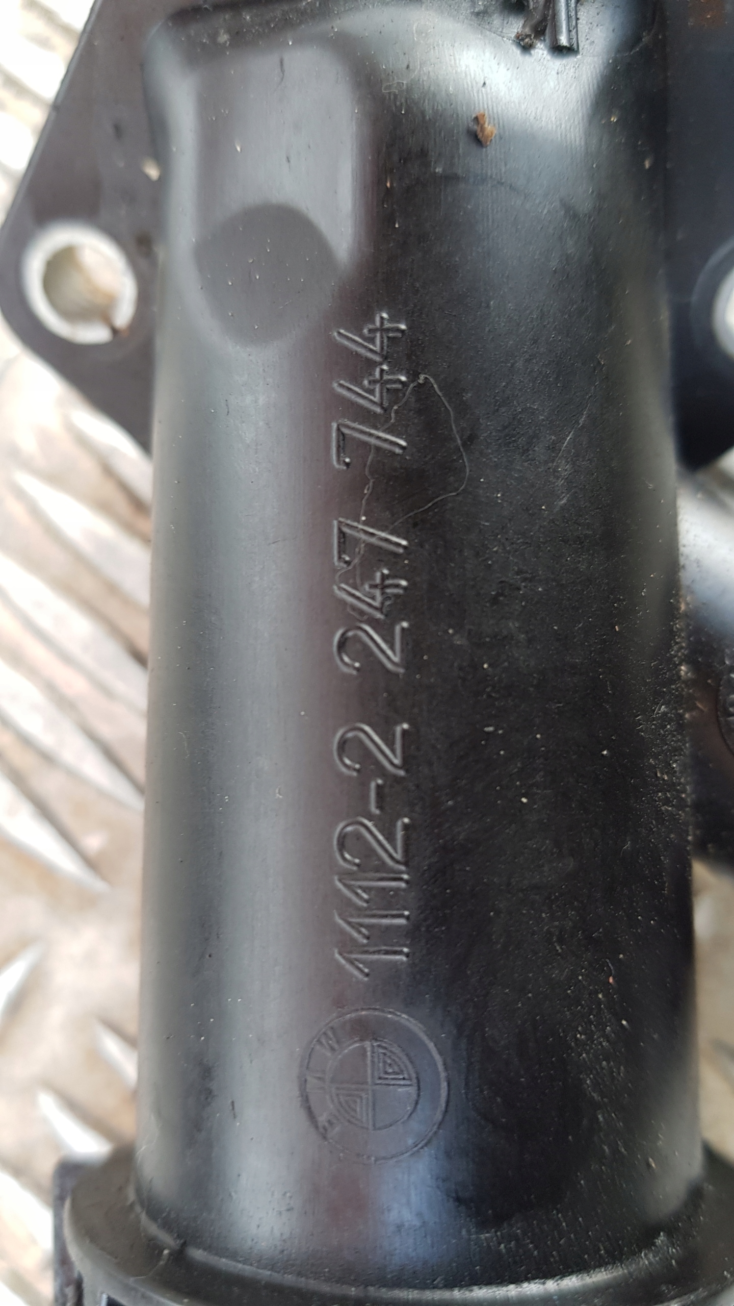 BMW E39 E46 E90 530D spojka vody