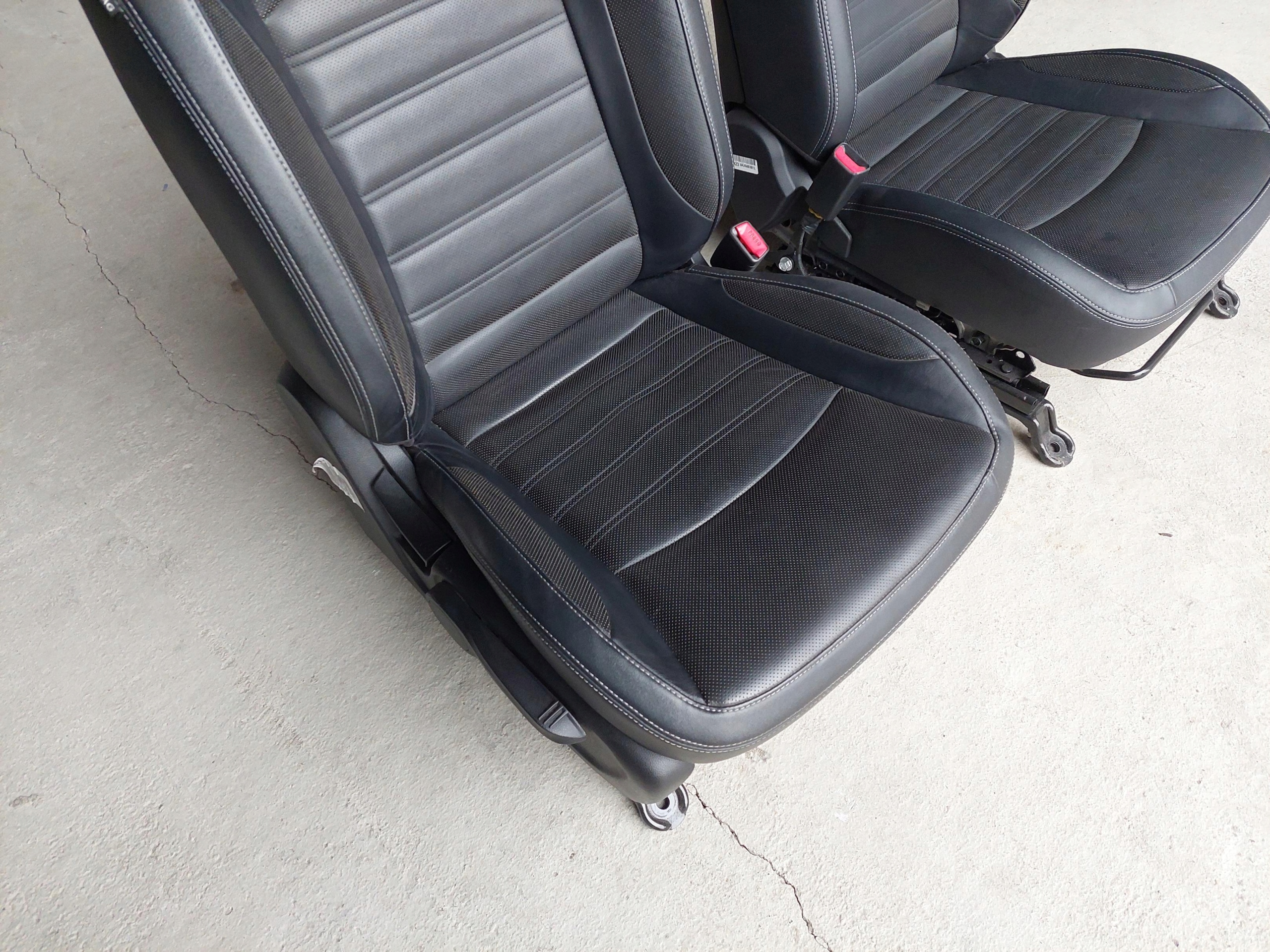 seat front left right GRZANY SSANGYONG TIVOLI XLV
