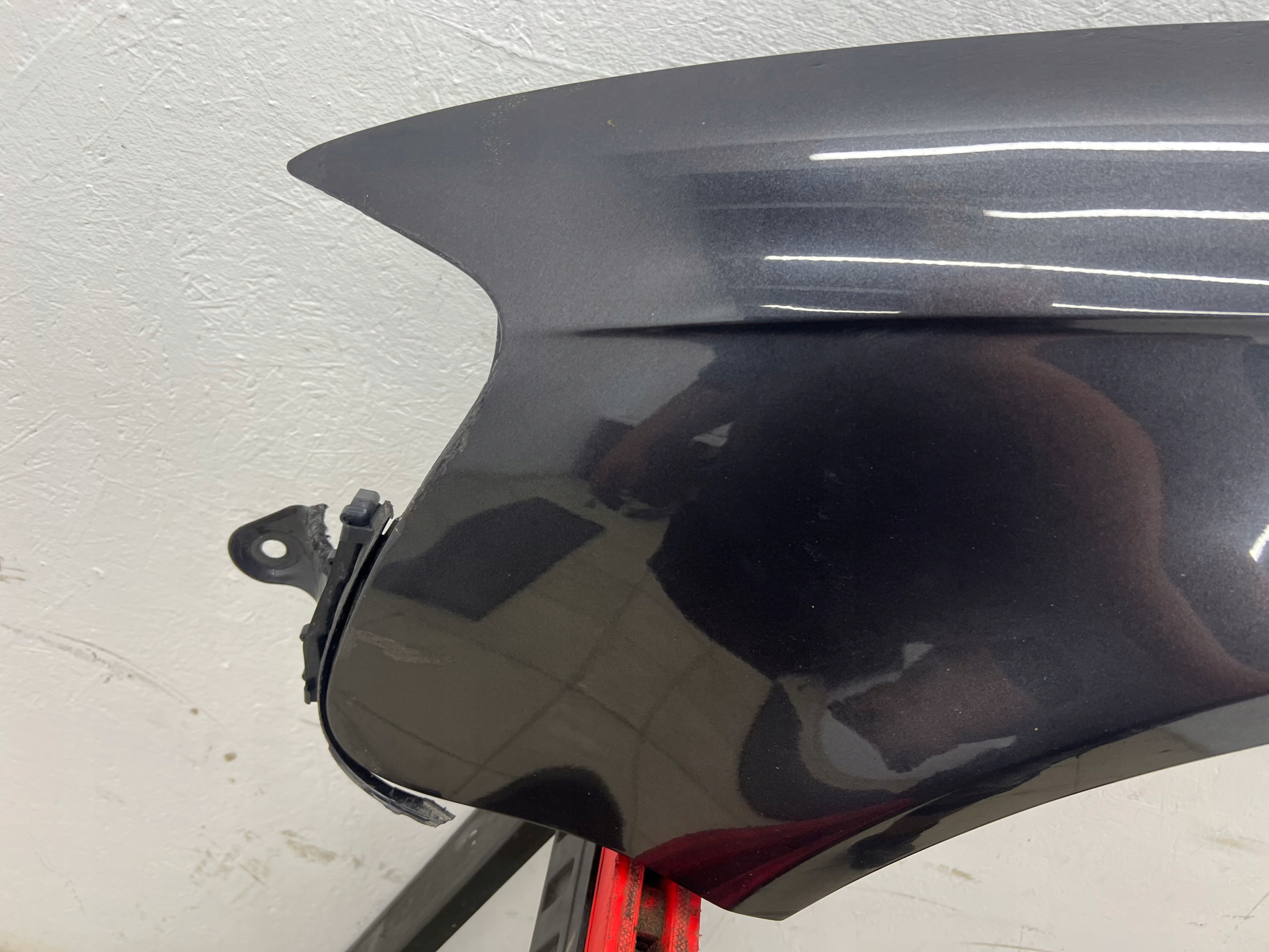 AUDI A4 B7 KOMBI sedan fender left front LZ7L 04-07