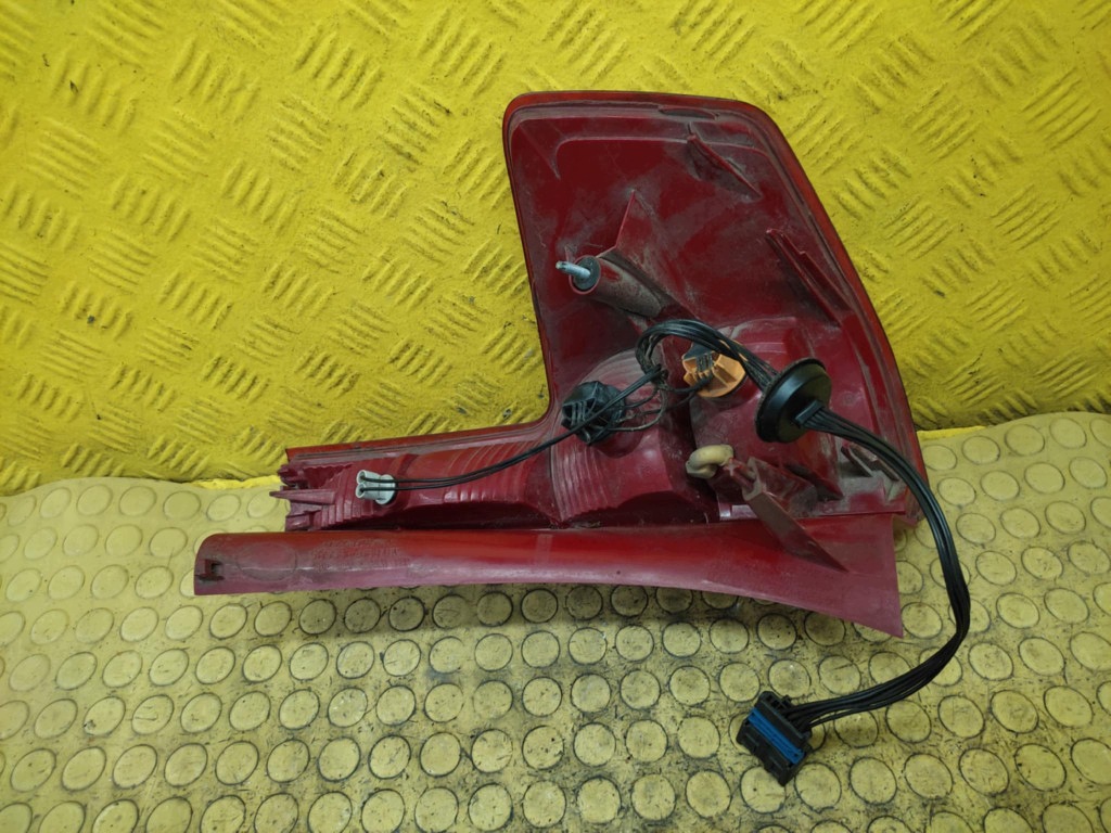 CITROEN C4 light left rear part 9655864080