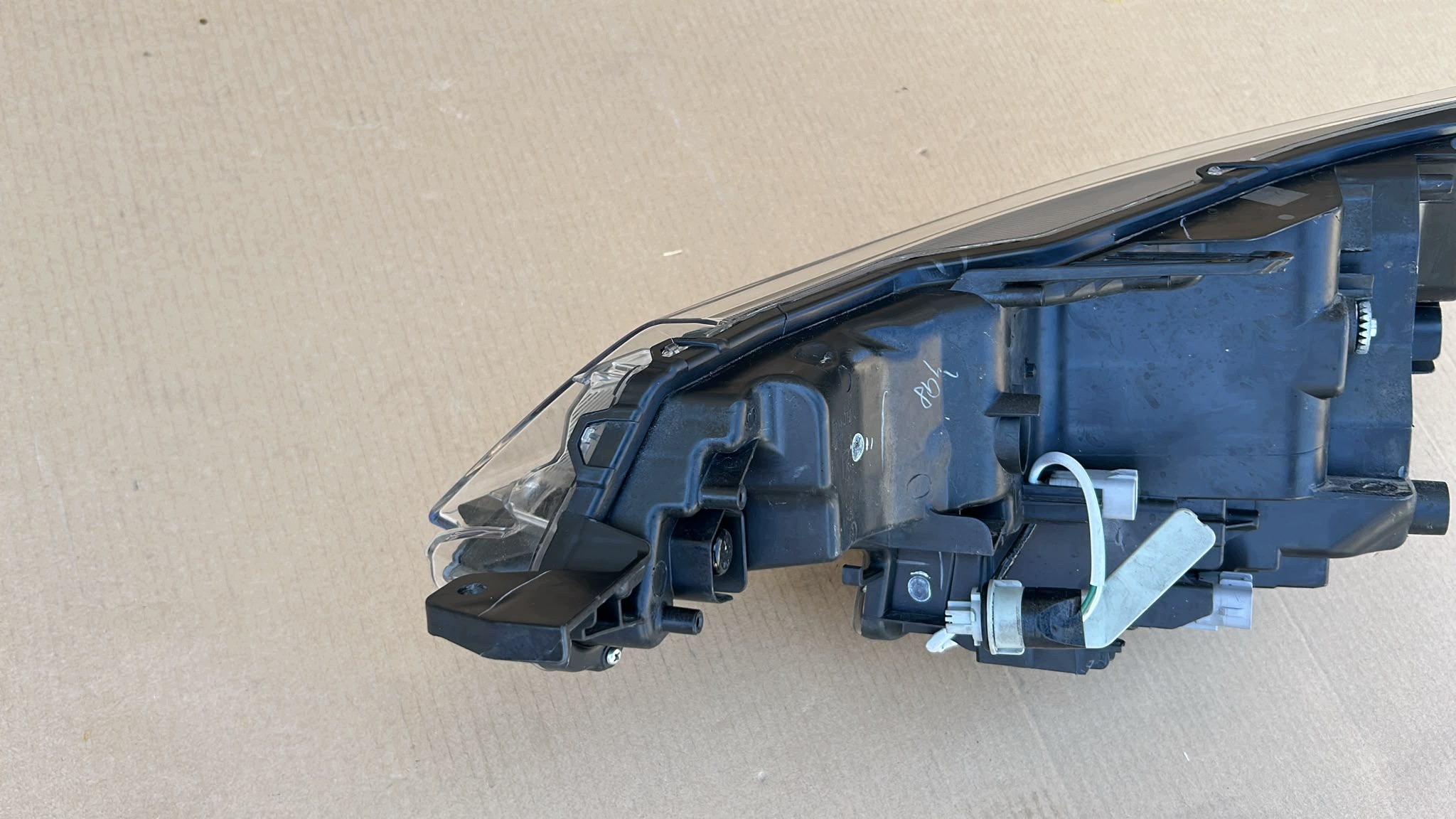 REFLEKTOR light right right front front TOYOTA AVENSIS T27 15
