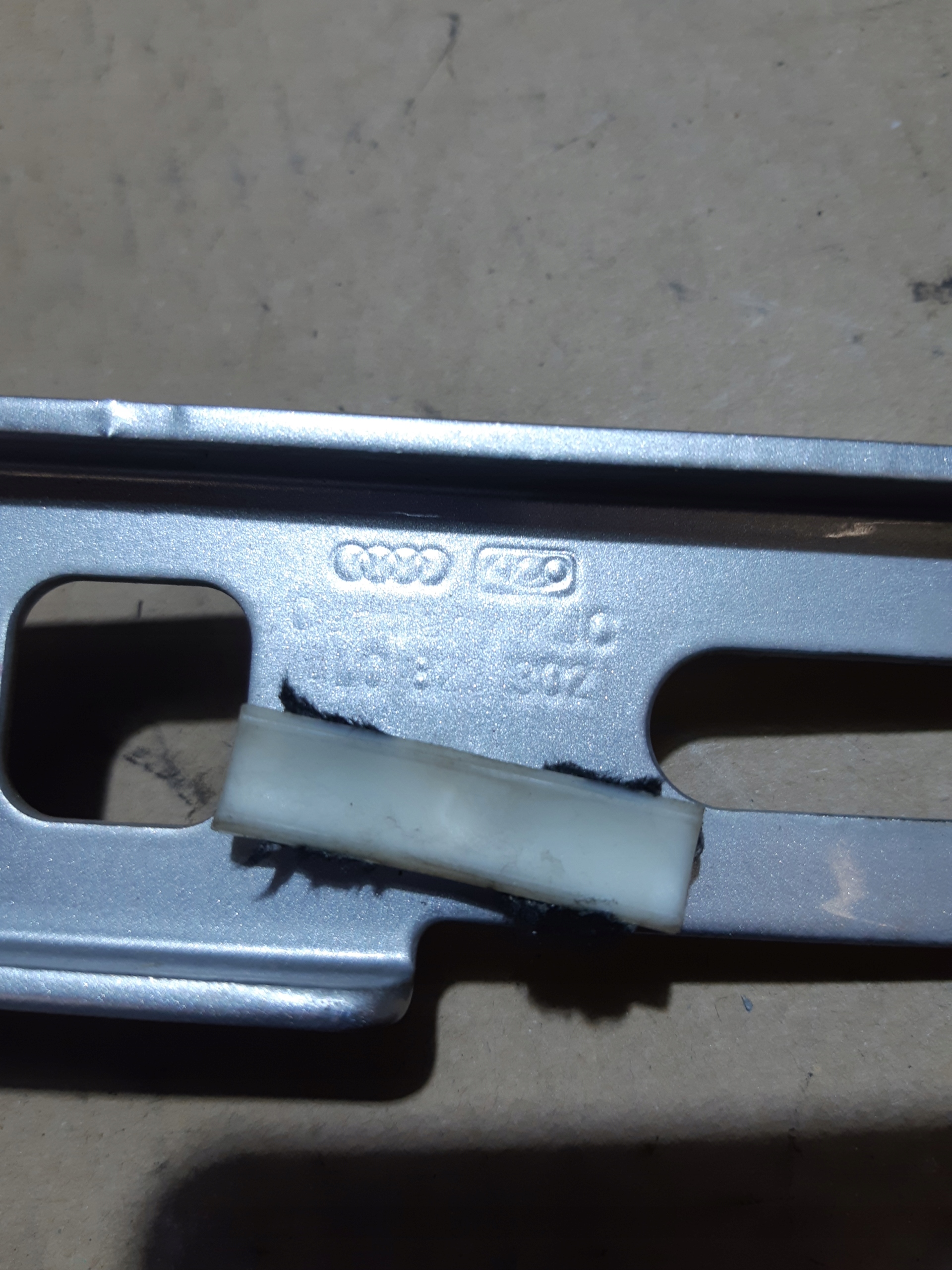 AUDI Q7 4L LX7W Cerniere cofano KPL 4L0823302 4L0823301