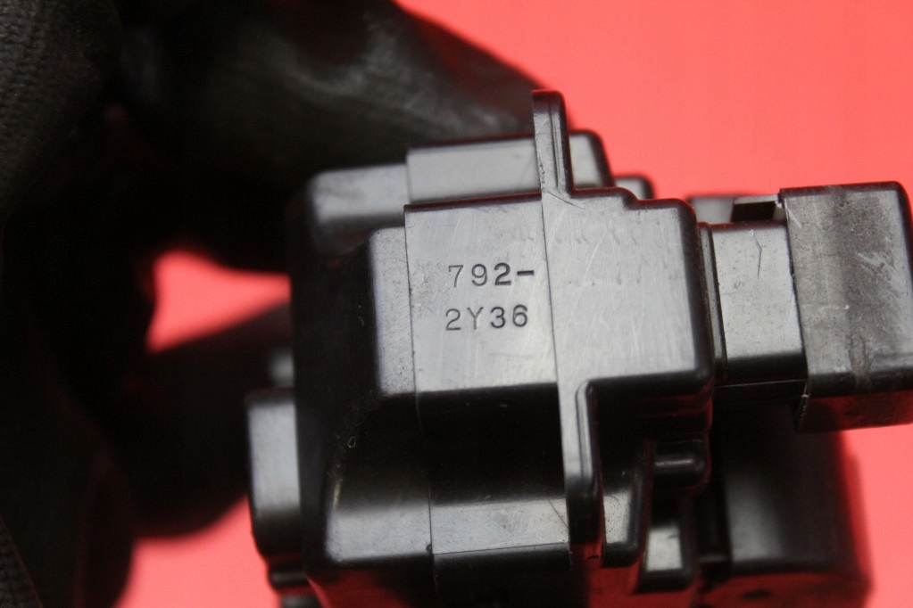 control panel of the window EU 514526 MAZDA 6 1 and GG 02-05