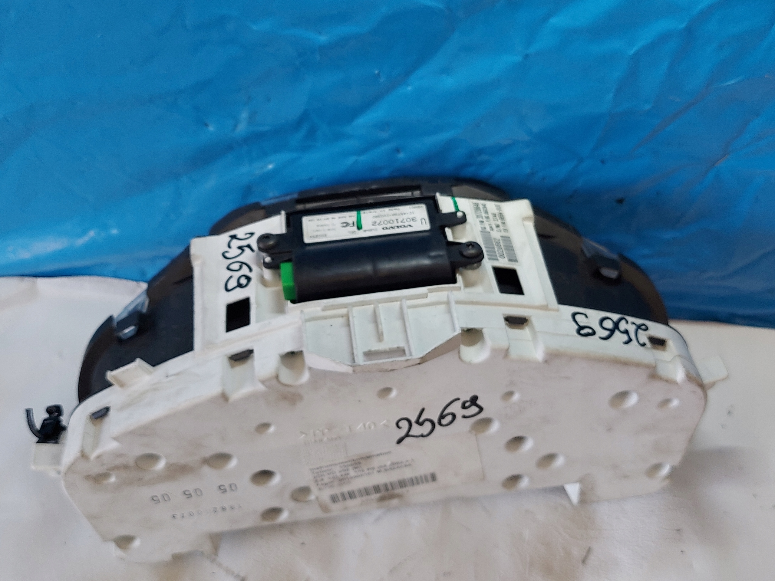 dials clock VOLVO V50 2.4 B 30710072