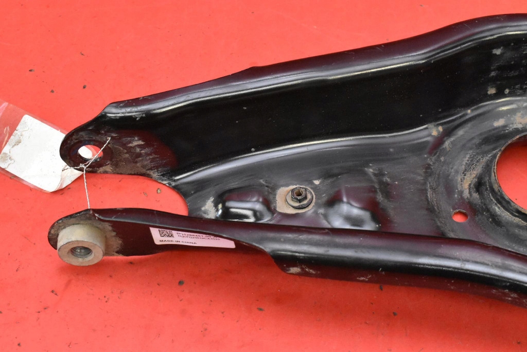 Querlenker links heck unterer 1288451-00-A TESLA MODEL Y 78.4 kWh 514 KM 20