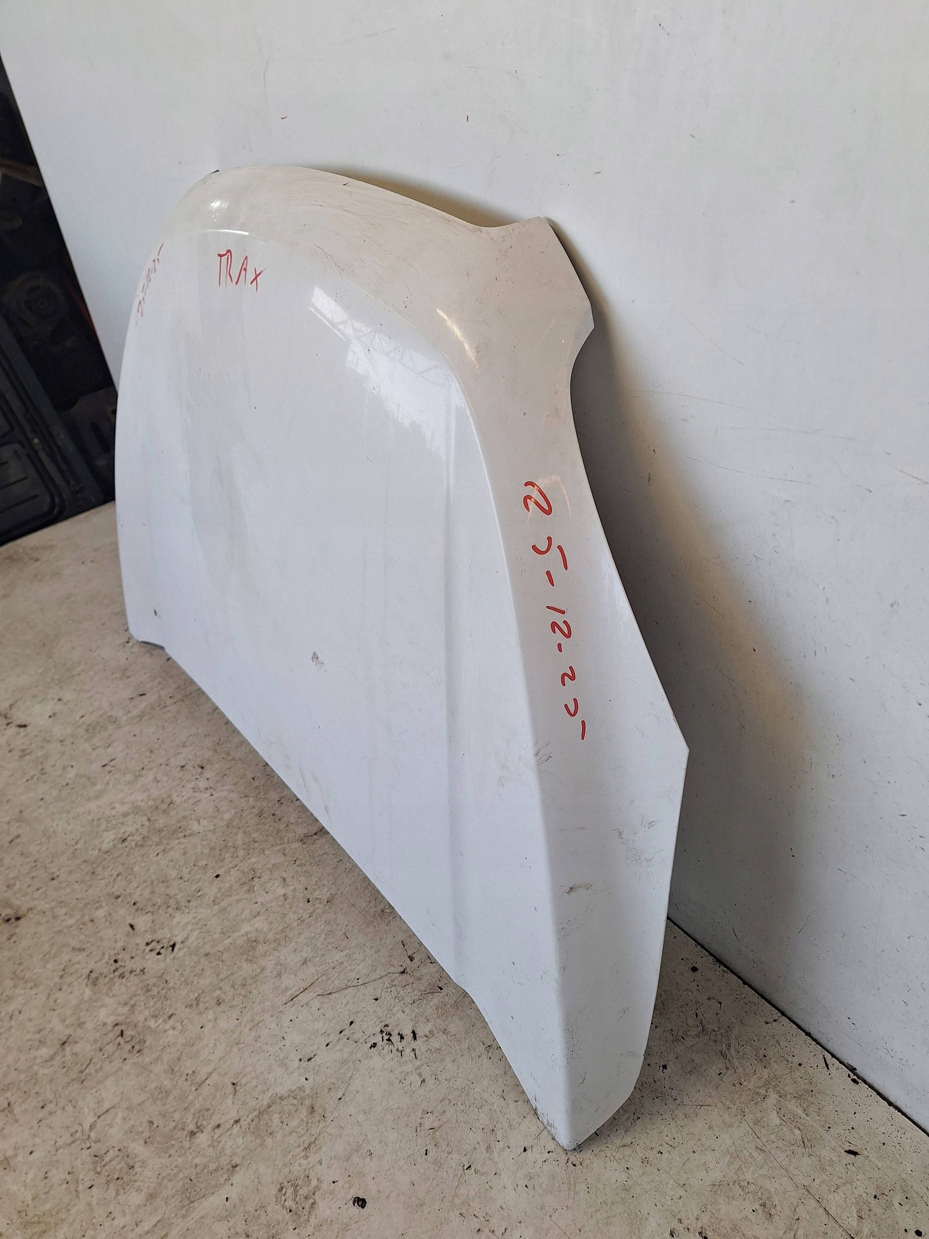 CHEVROLET TRAX 12-16 Capot GYN