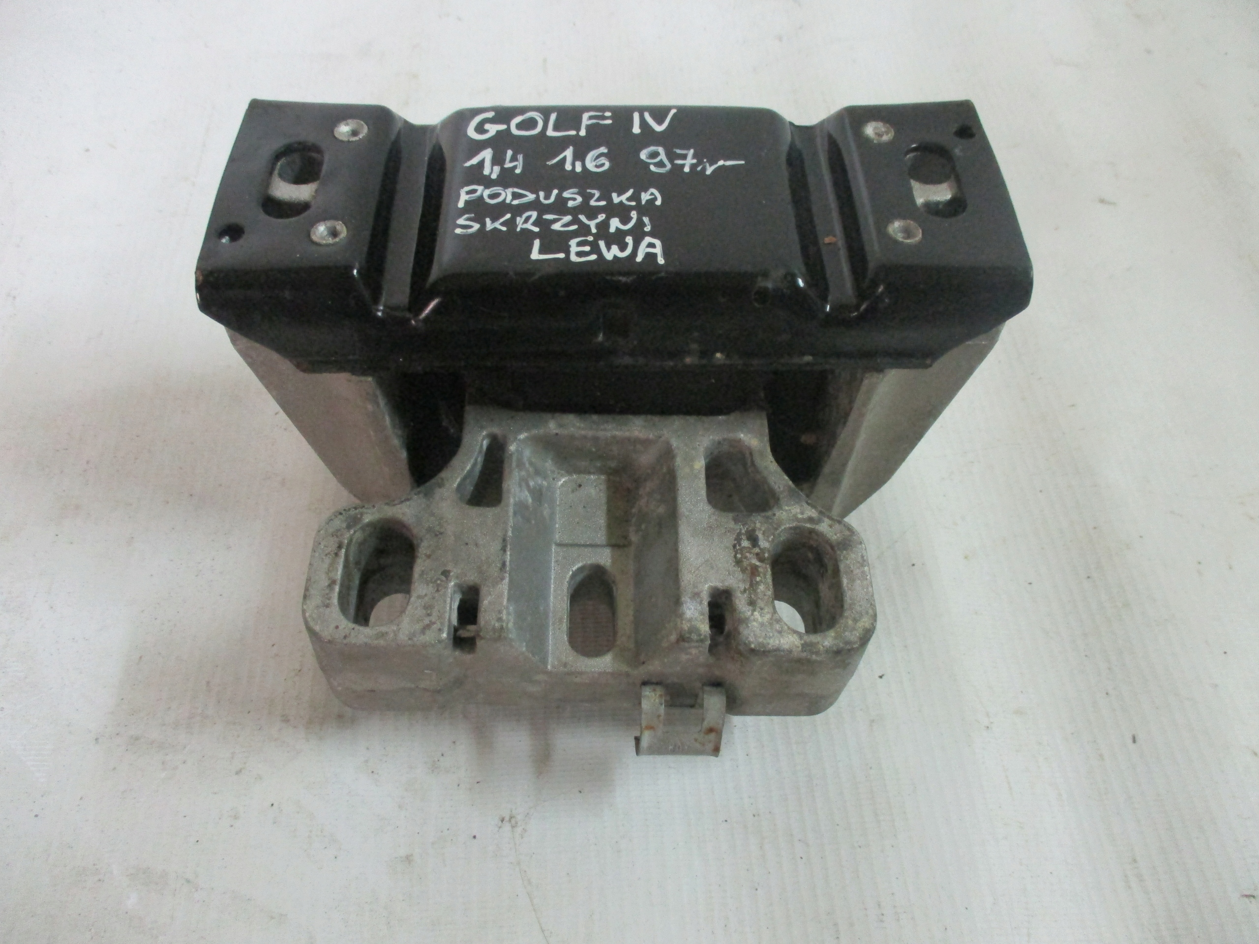 gearbox mounting left VW Golf IV 1,4 1,6 BZ