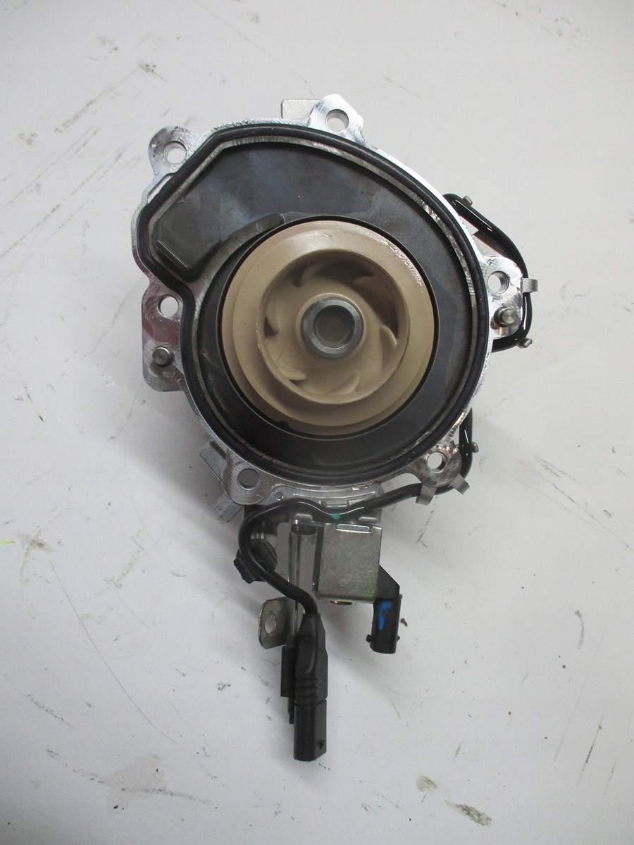water pump RANGE ROVER EVOQUE 1,5hybr J3P3-8501-AC