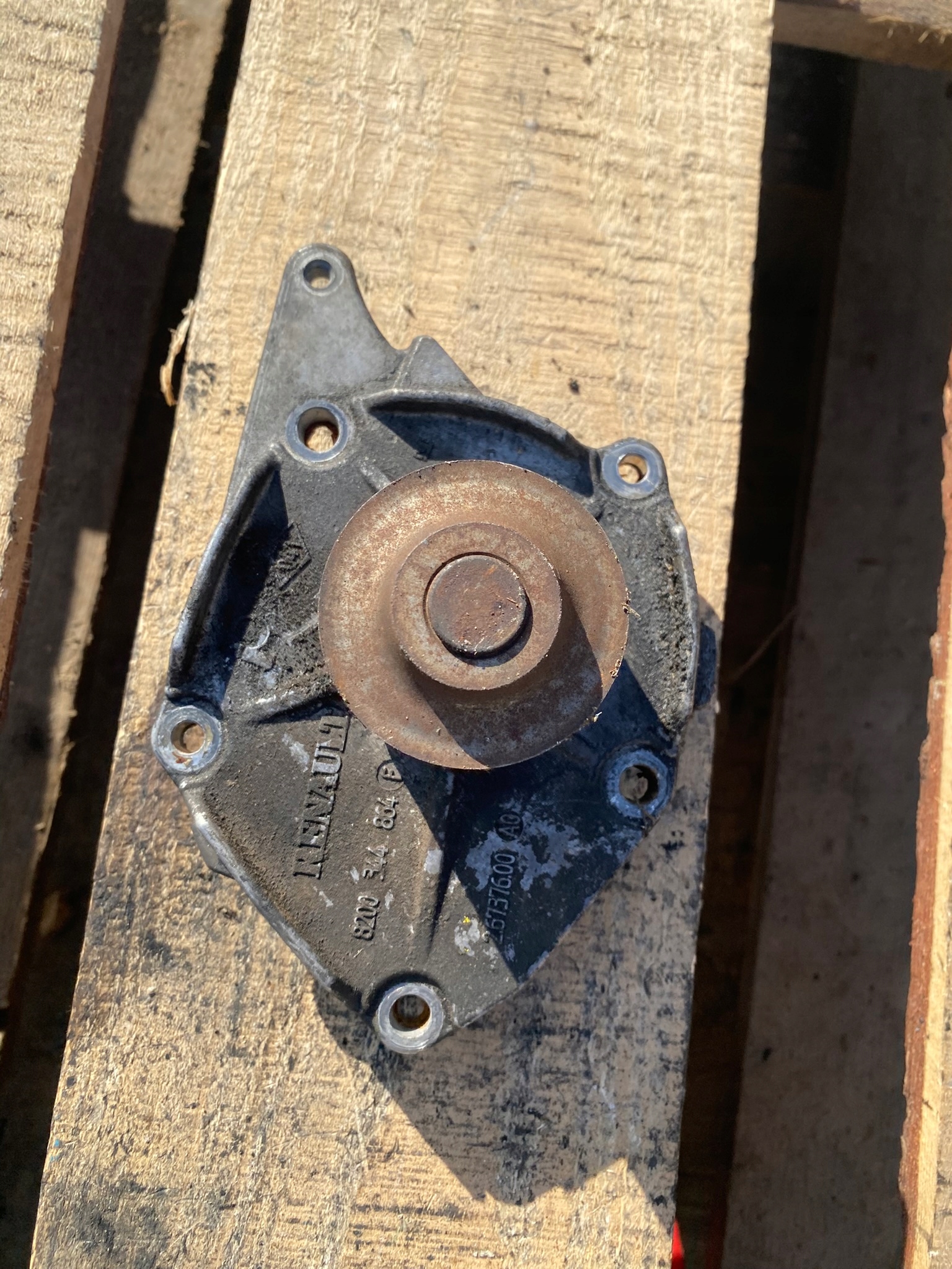 water pump Dacia Nissan Renault 1.5 dCi 8200344864
