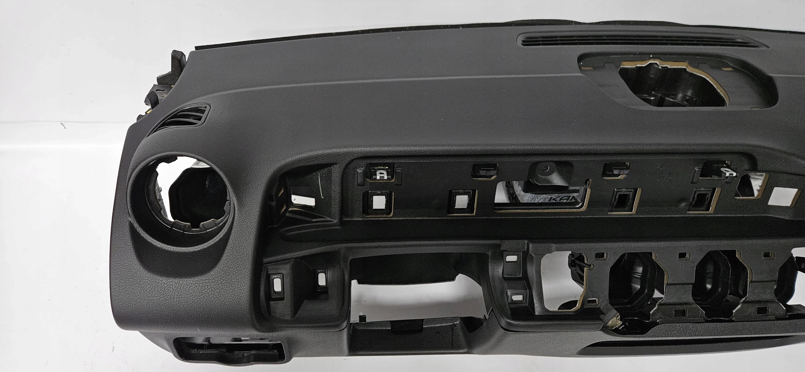 dashboard instrument panel cockpit MERCEDES GLB X247 EUROPA