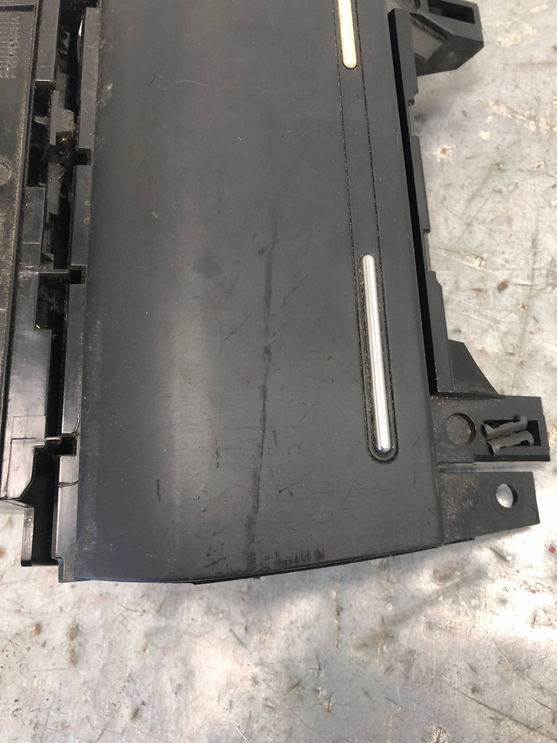 ashtray passenger compartment AUDI A4 B7 8E0857951H