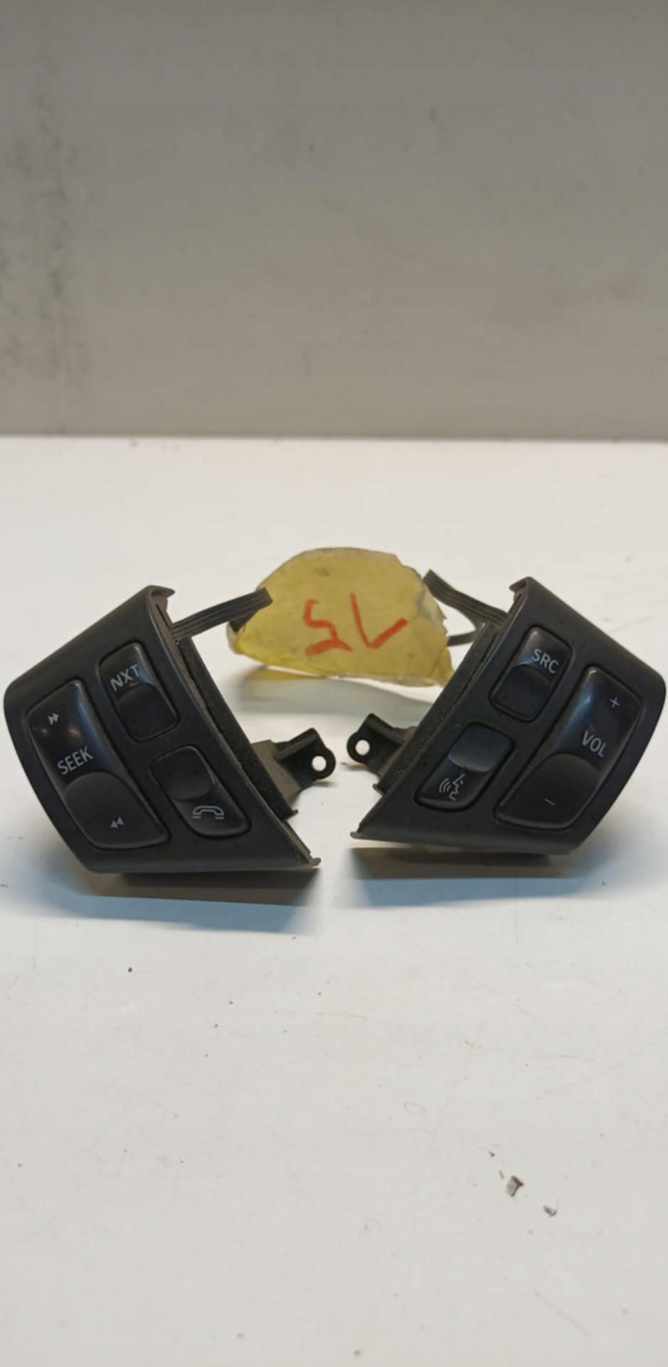 Przyciski multifunkcji des Lenkrads SAAB 9-3 93 multifunkcja 12786152 02-06