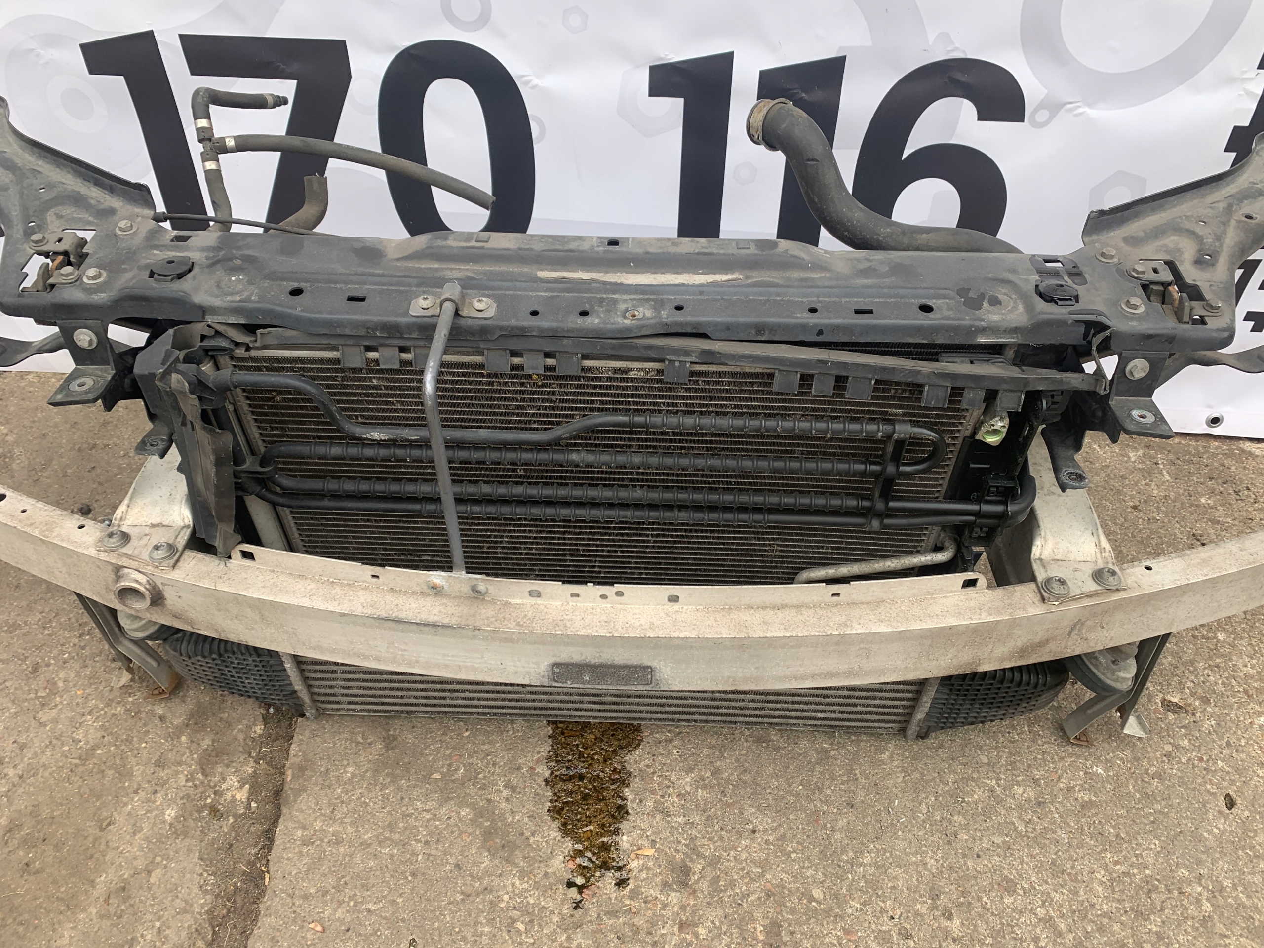 support panel for radiators pillar sider radiator OKULARY MERCEDES W204 KOMPLET