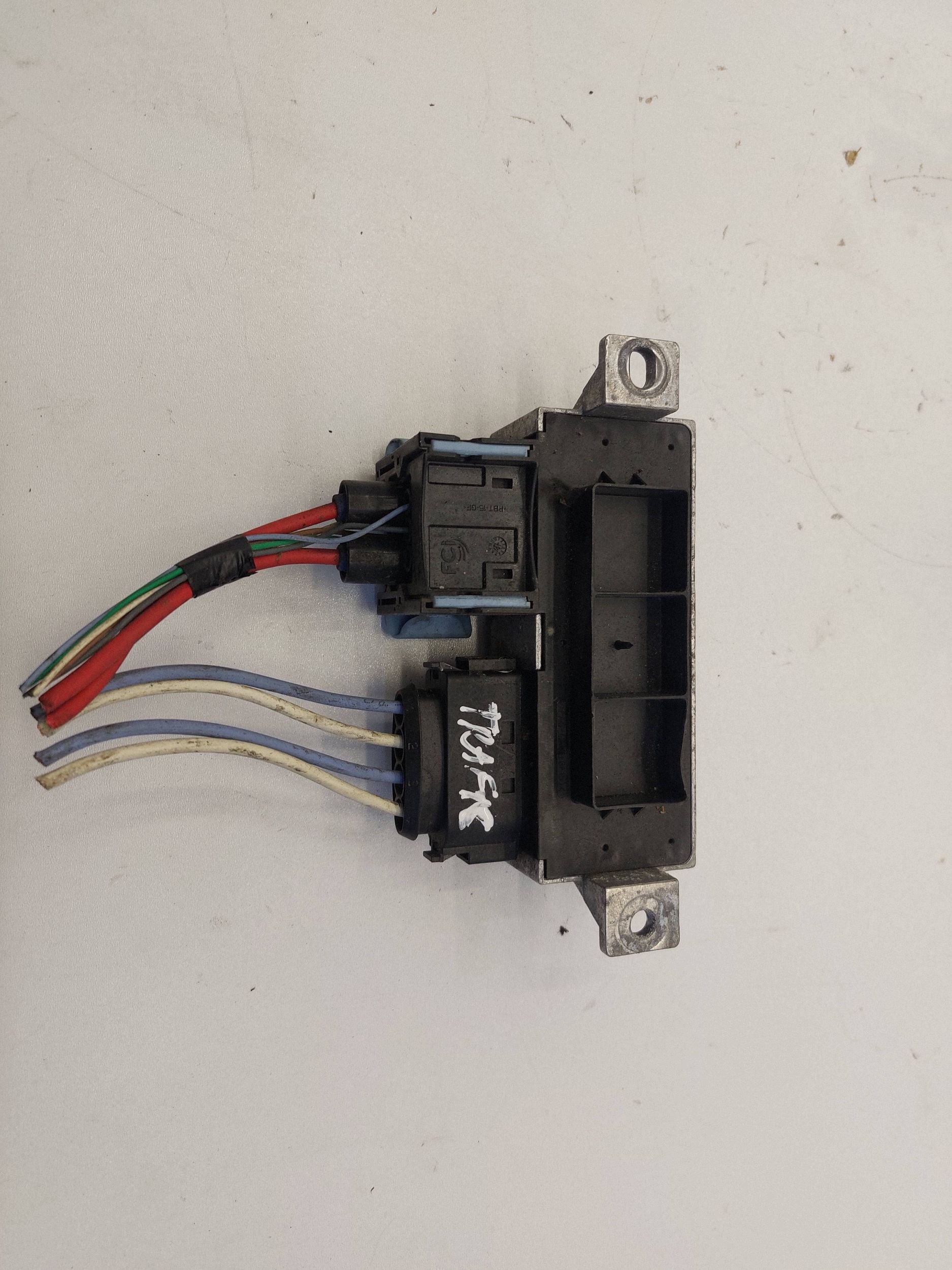 TRAFIC III VIVARO B relay plugs glow 271206395R