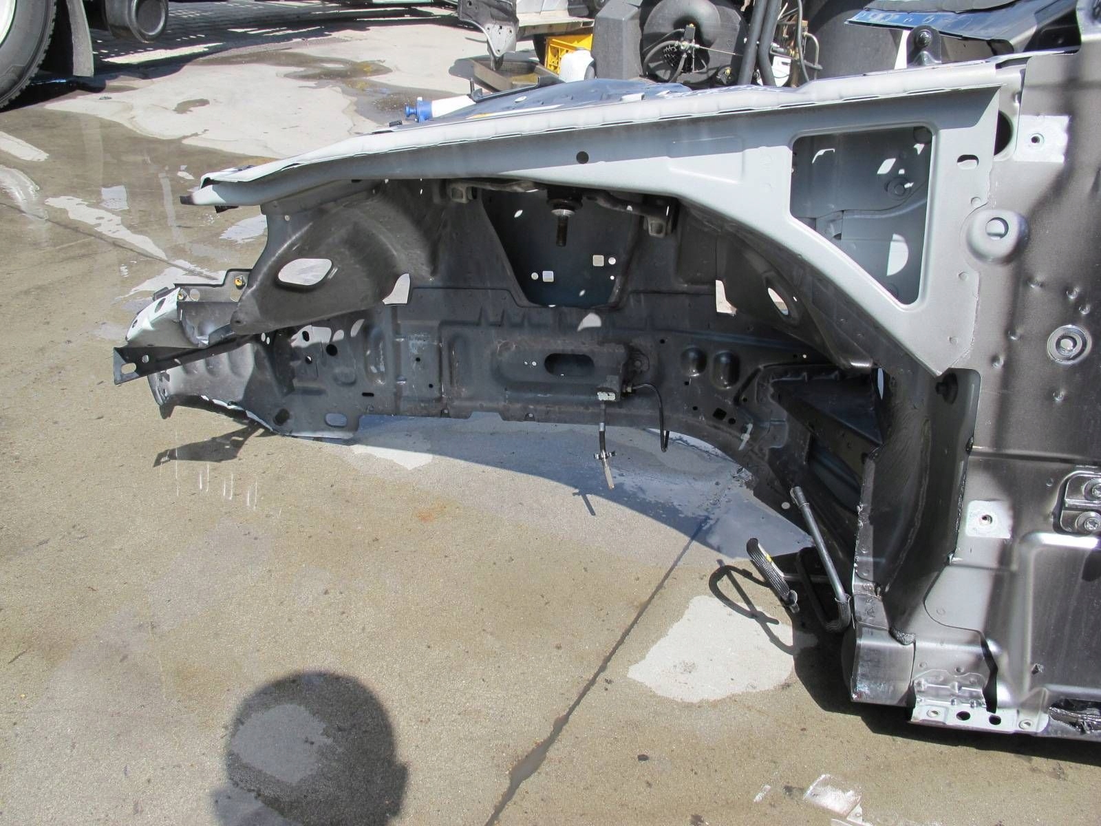 JAGUAR XF 1 and X250 quarter FARTUCH left front front LNL