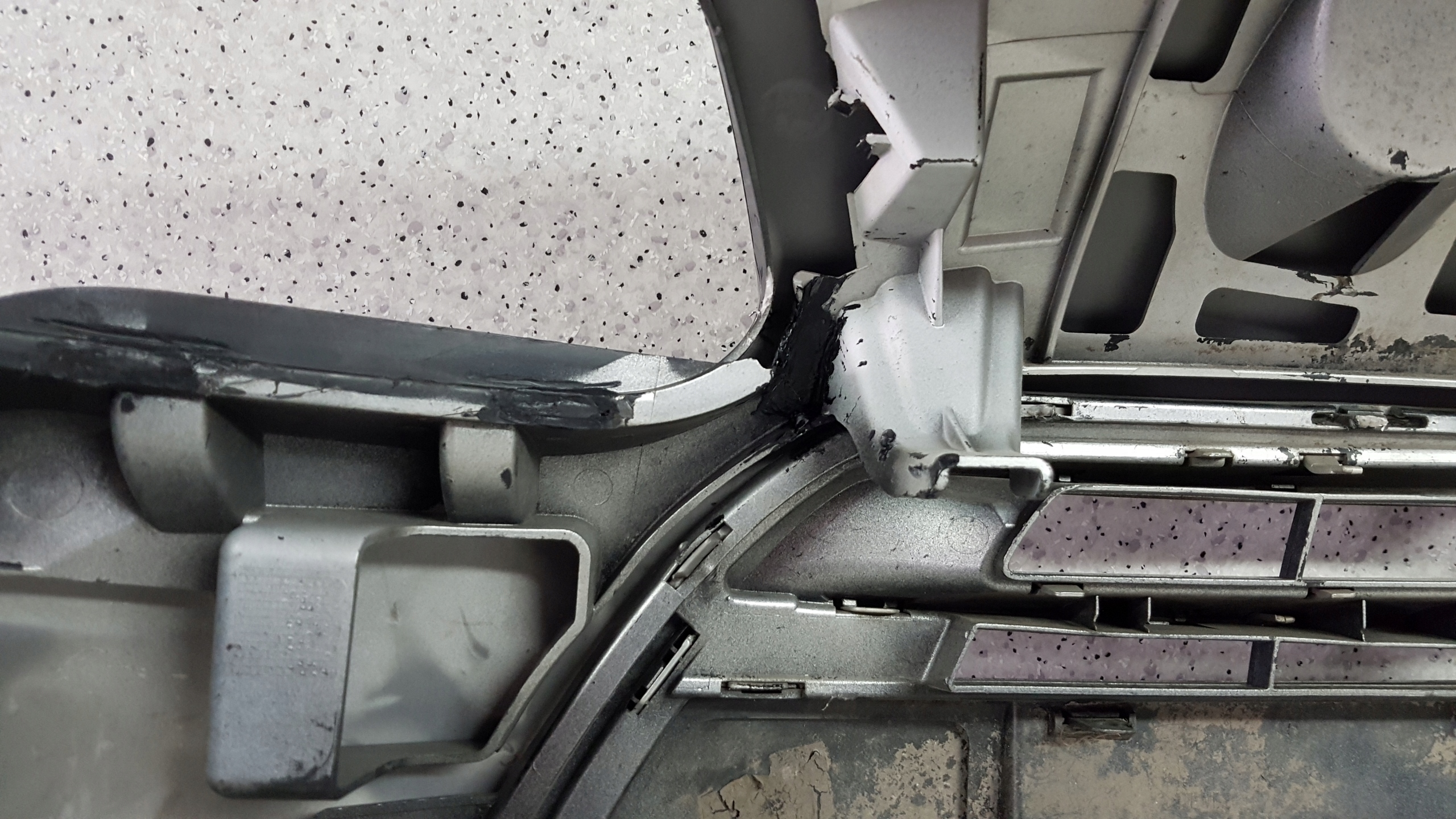 CITROEN DS3 DS 3 2010 - bumper front 9314