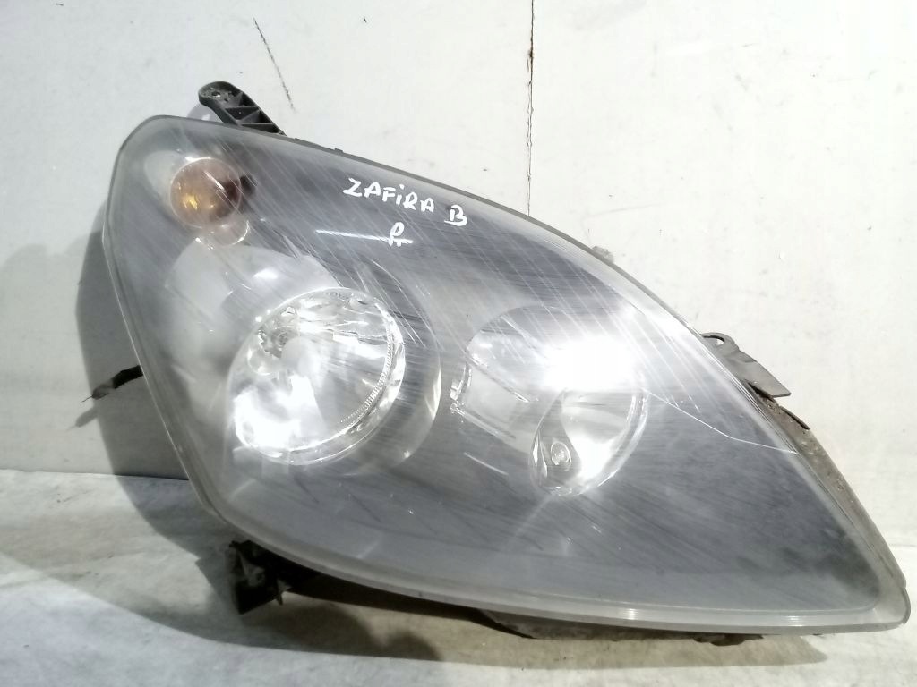 Opel Zafira B light right front front 0301214202