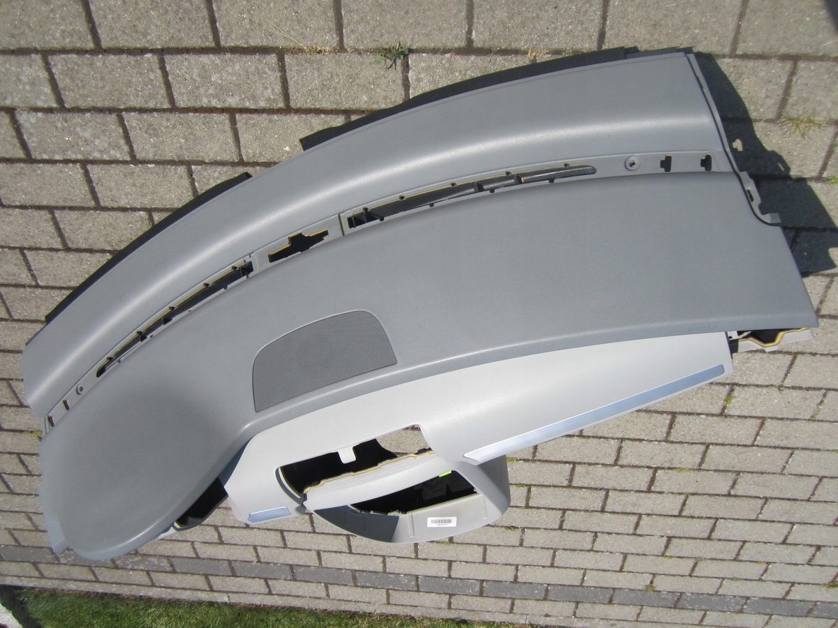 dashboard console Mercedes R-klasa W251