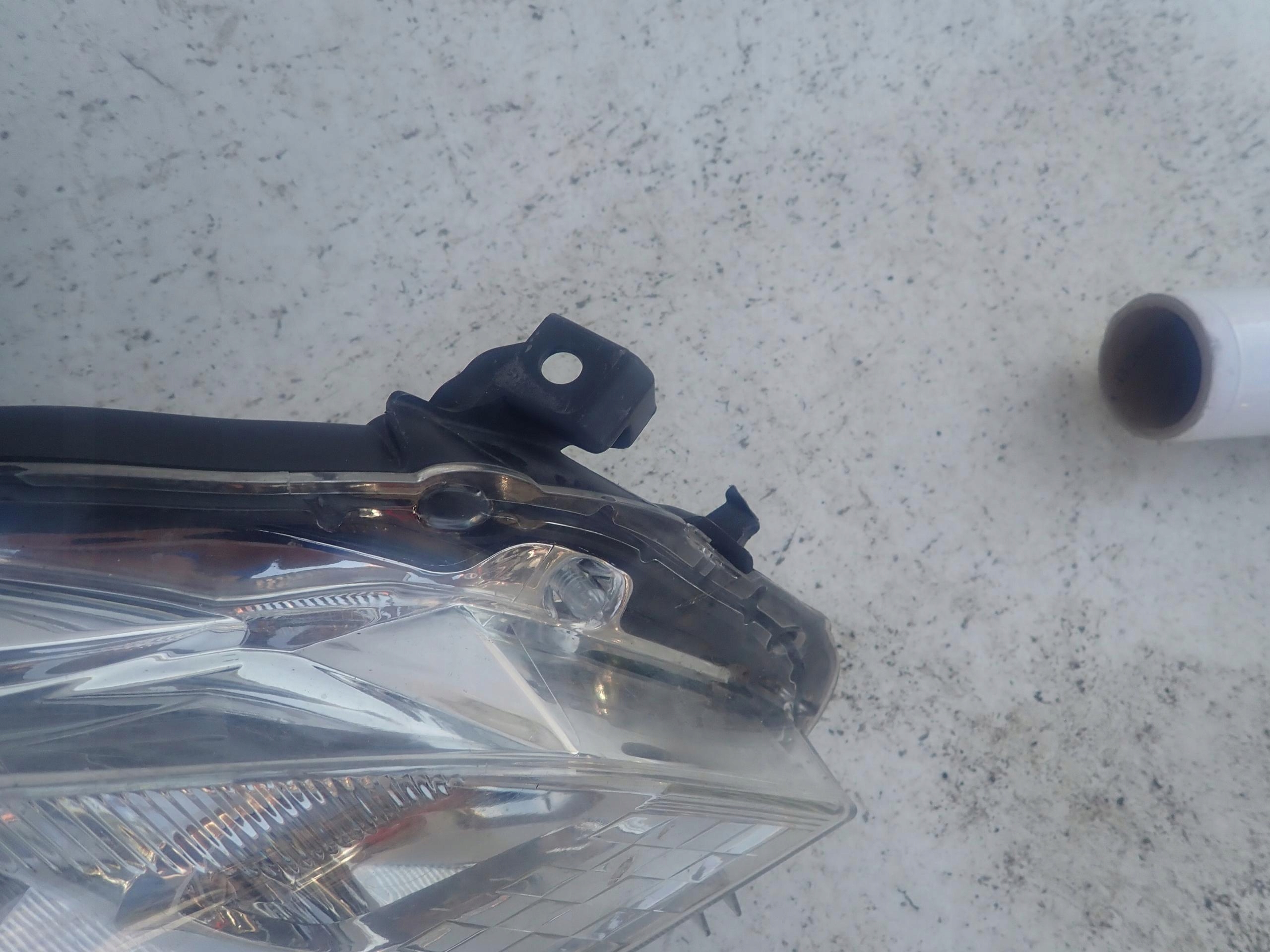 TOYOTA VERSO-S 10-17 light right front front