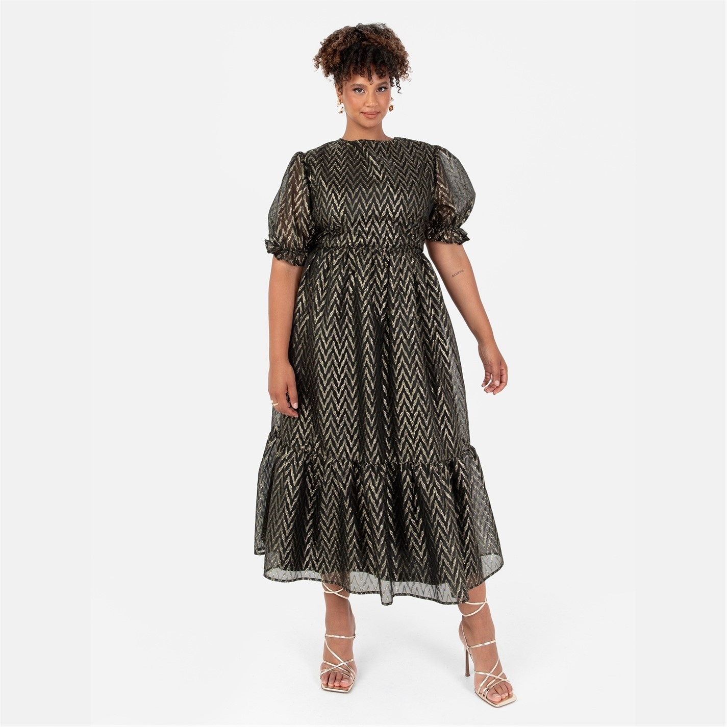 Lovedrobe Šaty Plus Size S Volánem A Průsvitnými Bufíky 40 7BA