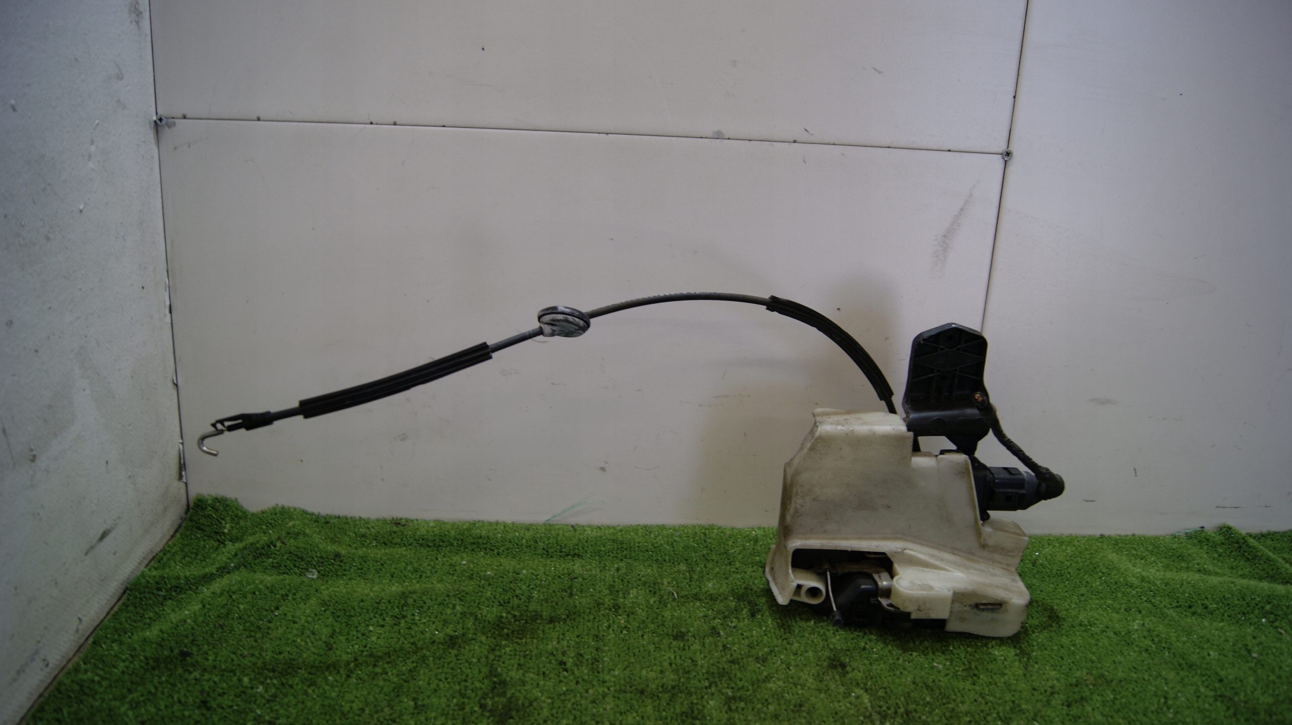 lock door right front VOLKSWAGEN PASSAT B5 FL 8 PIN