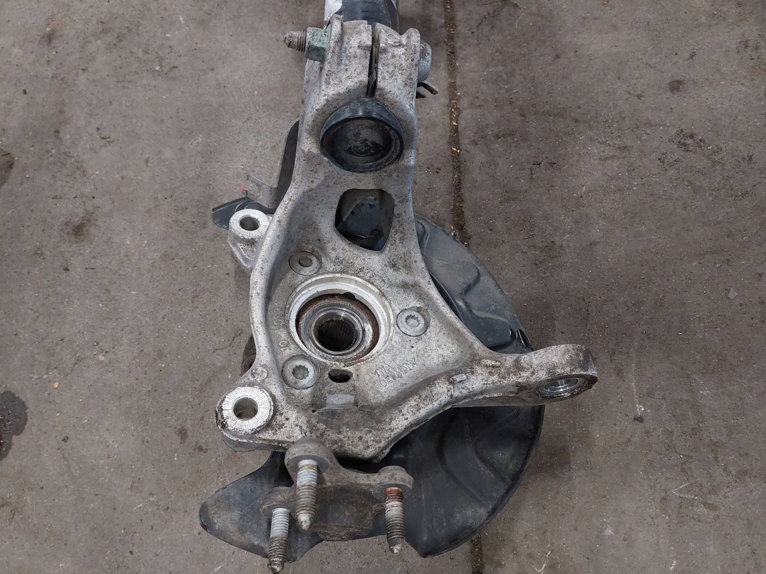 shock absorber swing right front PASSAT B8 LIFT 2.0 TDI 3Q0413031BP