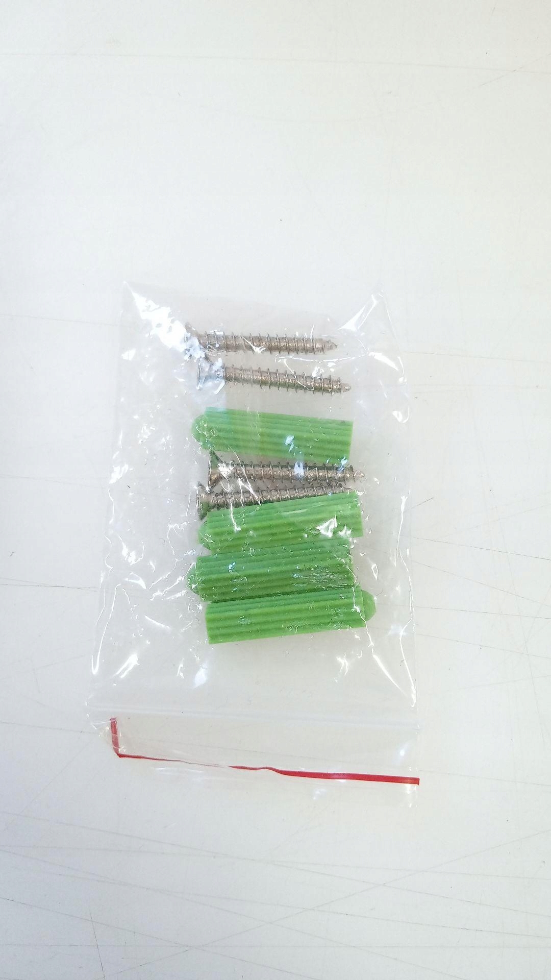 CHACON ATRAPA ALARMU Z MIGAJĄCĄ CZERWONĄ DIODĄ LED Model 5411478346425