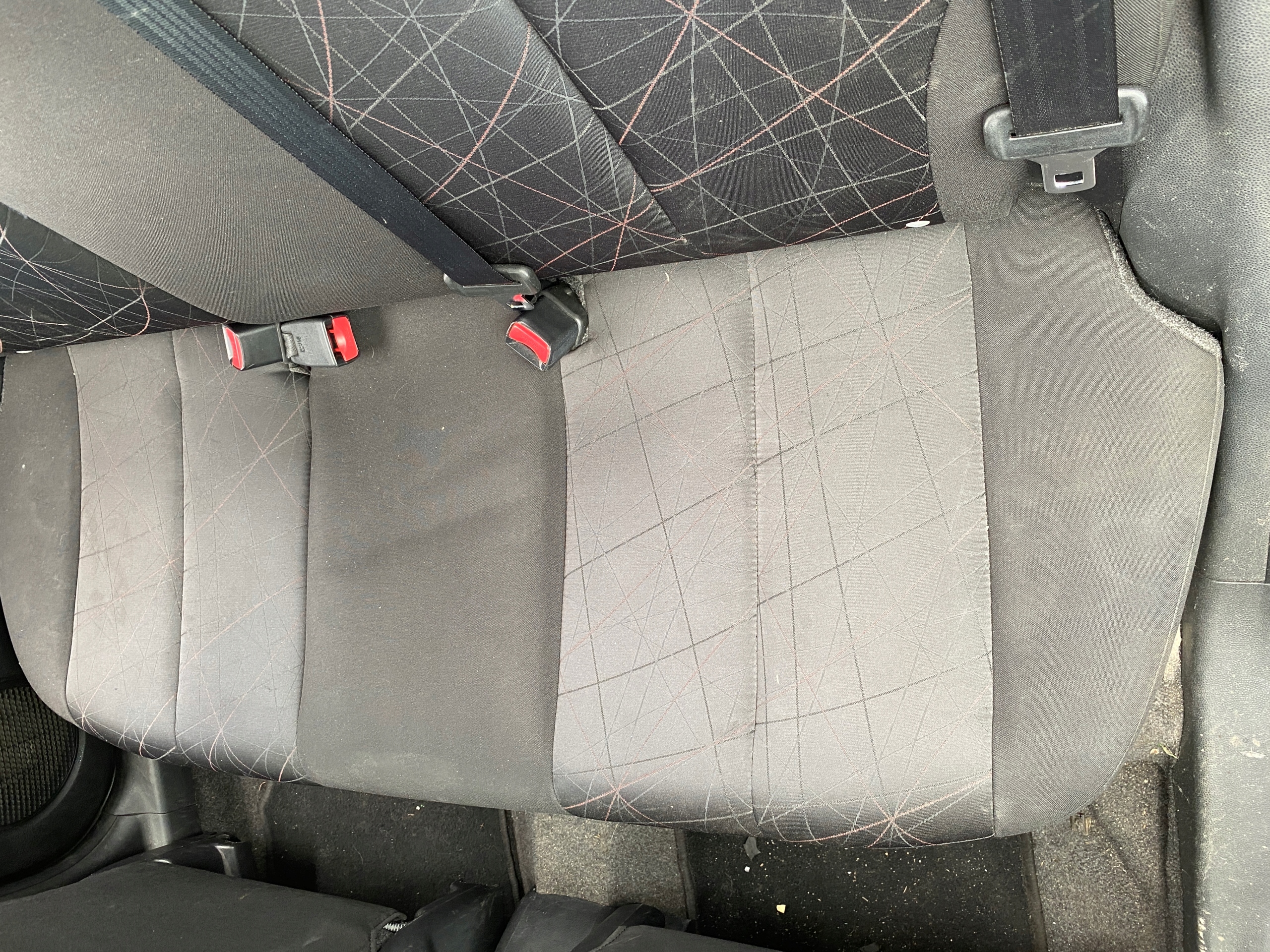 Sitz hinten heck Mazda 2 II 08-15