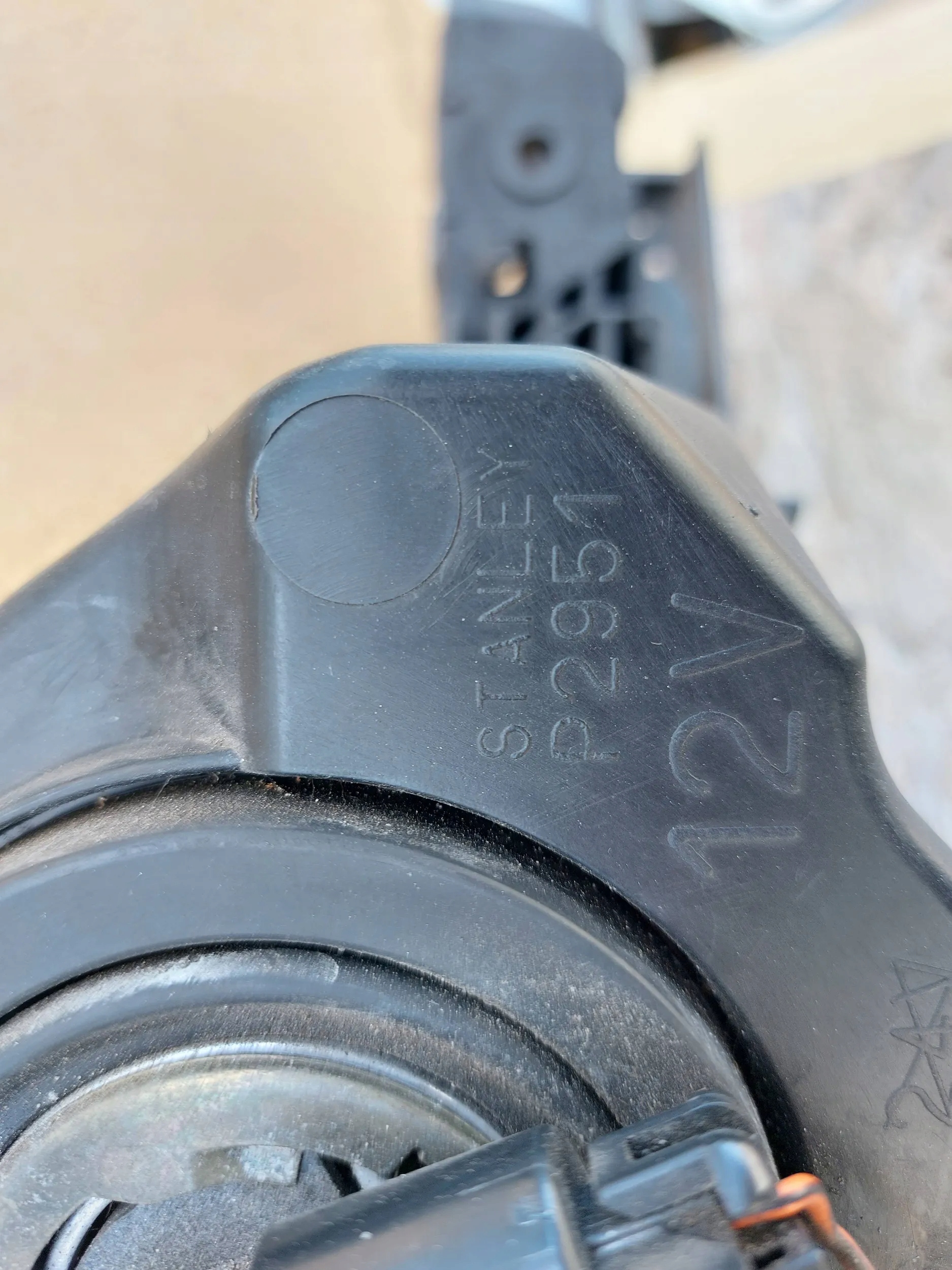 light front left Mazda 3 03-09 HB