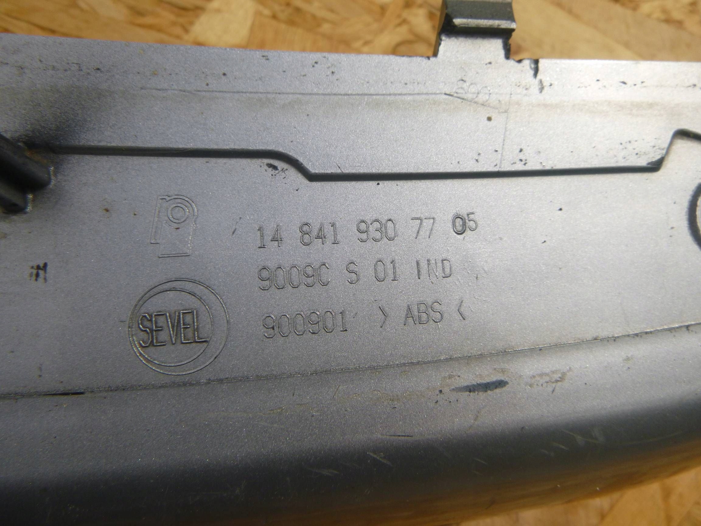 CITROEN C8 решетка радиатора 1484193077