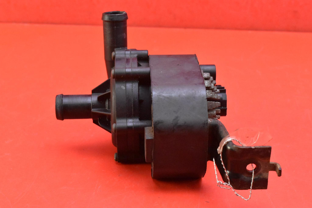 pump water pump 6008047-00-E TESLA MODEL S P85D AWD 12-20