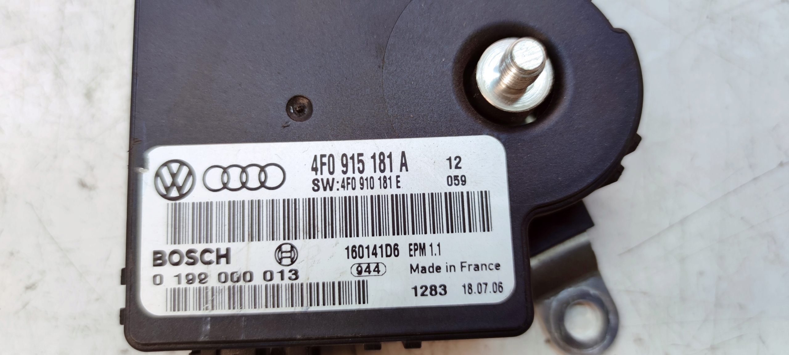 MODUŁ MOCY NAPIĘCIA AKUMULATORA AUDI A6 C6 4F0915181A Numer katalogowy części 4F0915181A