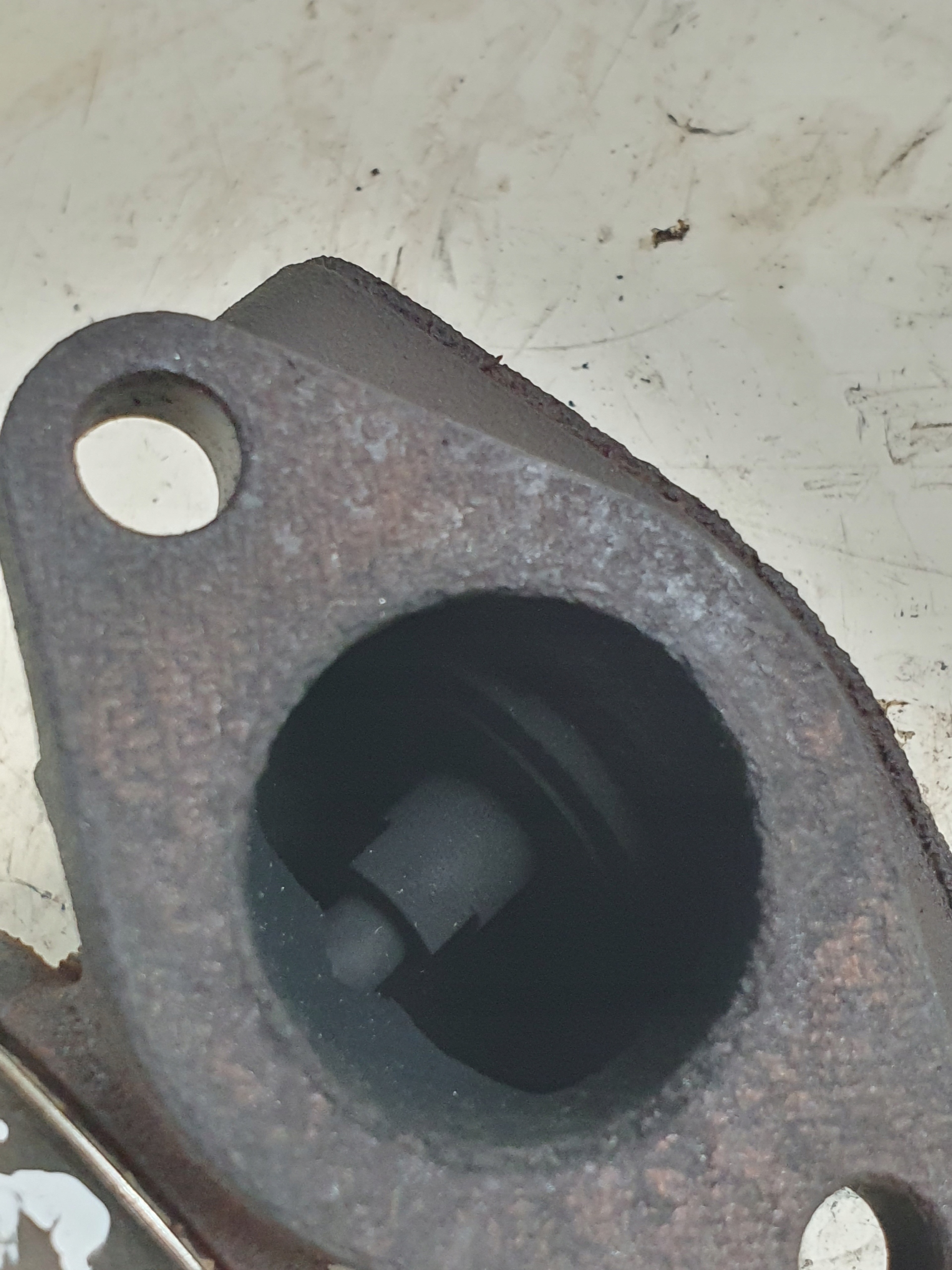 EGR valve 2.5TDI VOLKSWAGEN PASSAT B5