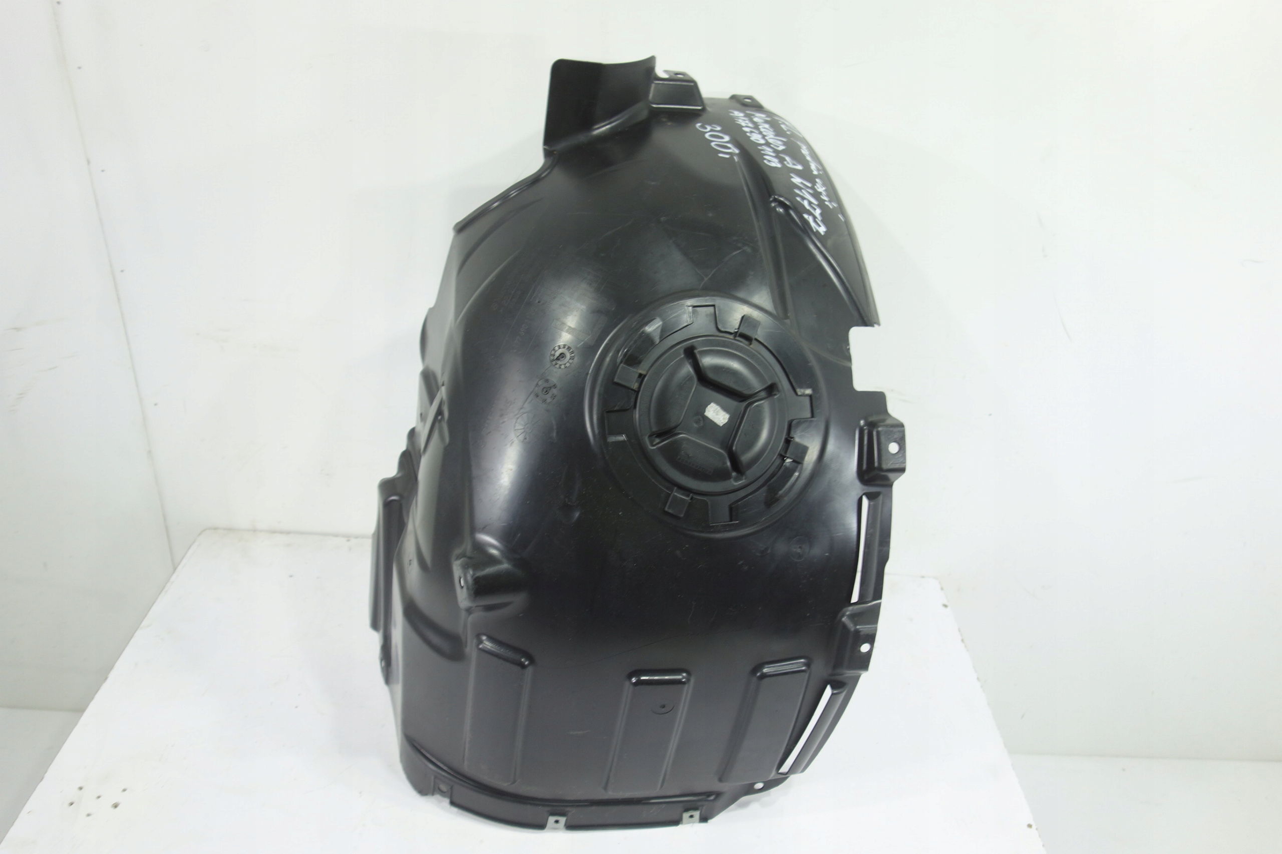 NADKOLE PRZÓD LEWE MERCEDES A W177 A1776901103