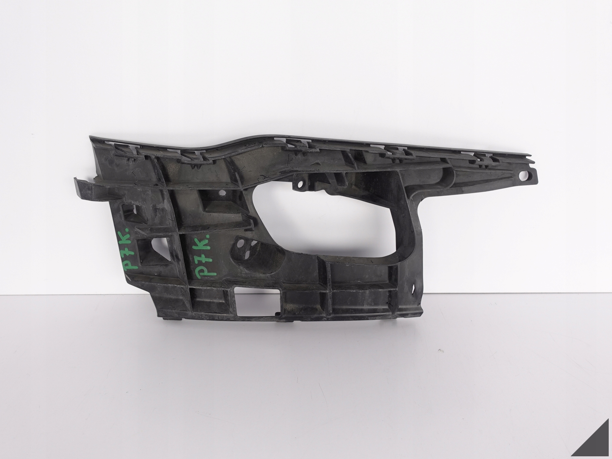 AUDI A7 S7 4G8 S-LINE C7 10-14 support holder R