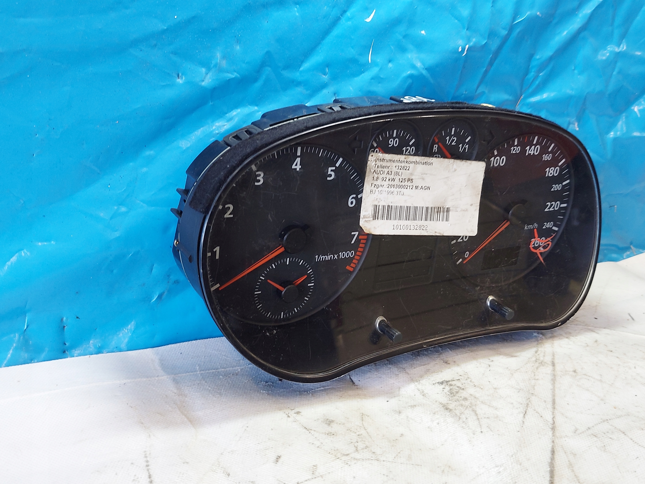 dials clock AUDI A3 8L 1.8 20V 8L0919860A