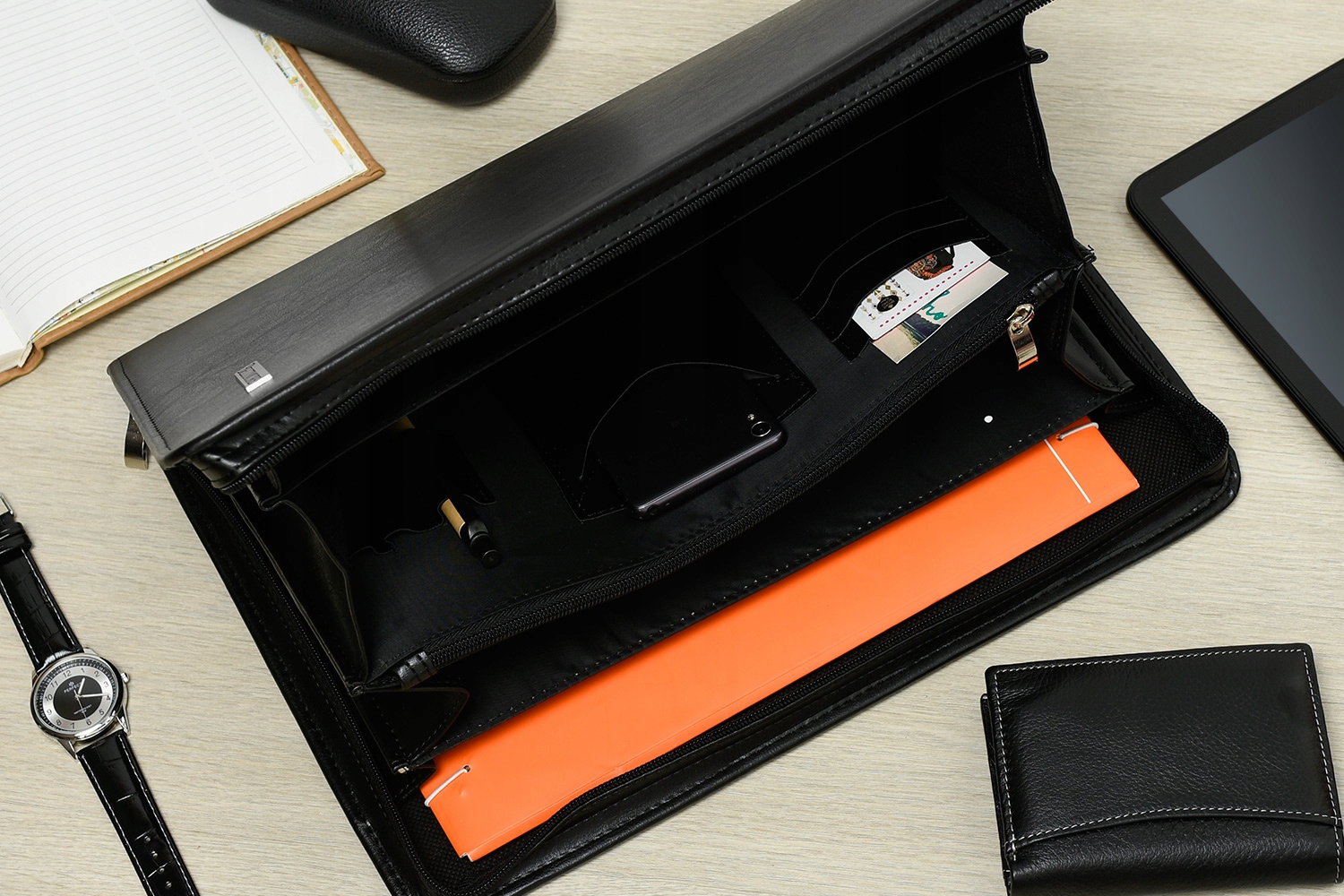 Beltimore aktówka skóra ekologiczna - uniseks Model I56black