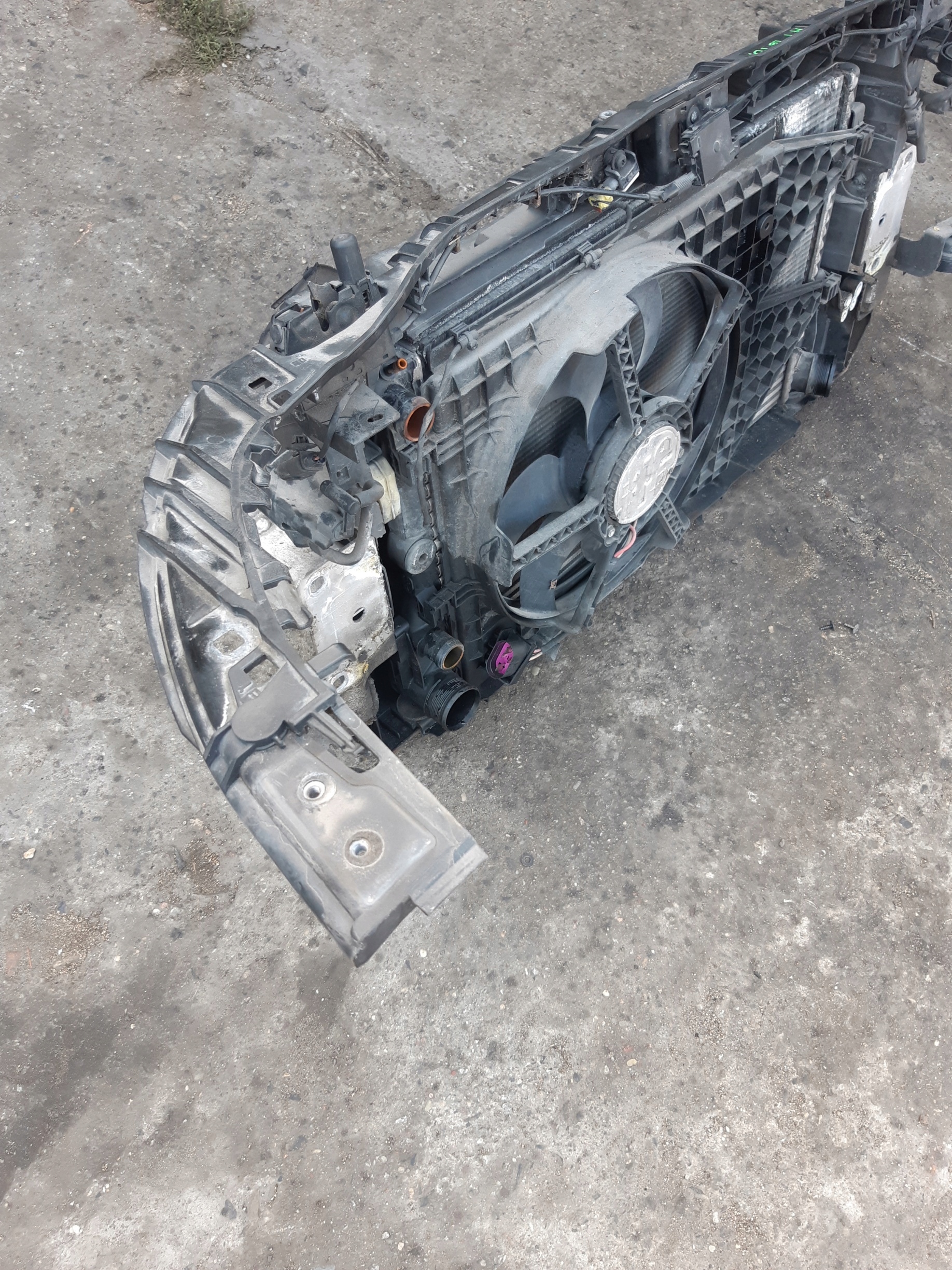 AUDI A1 8X 1.6 TDI support panel for radiators fans radiator complete