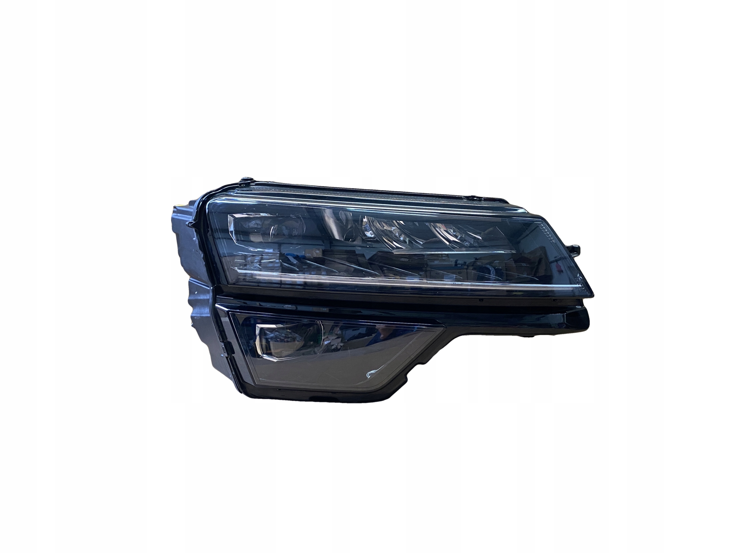 SKODA KAROQ 57B light right FULL LED 57B941016B