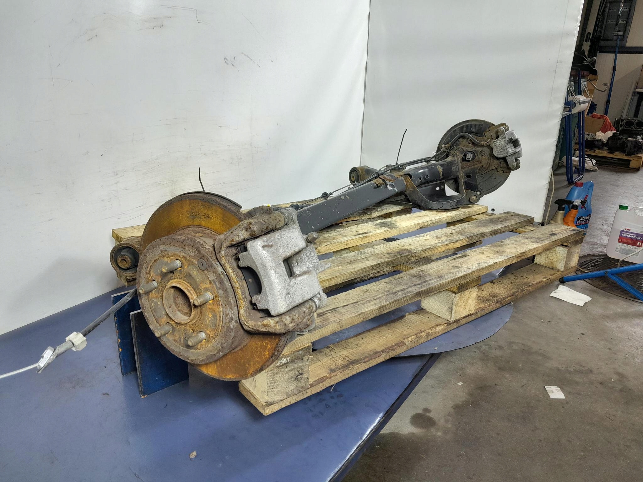 TOYOTA VERSO I BELKA OŚ ZAWIESZENIA TYŁ Typ samochodu Samochody osobowe