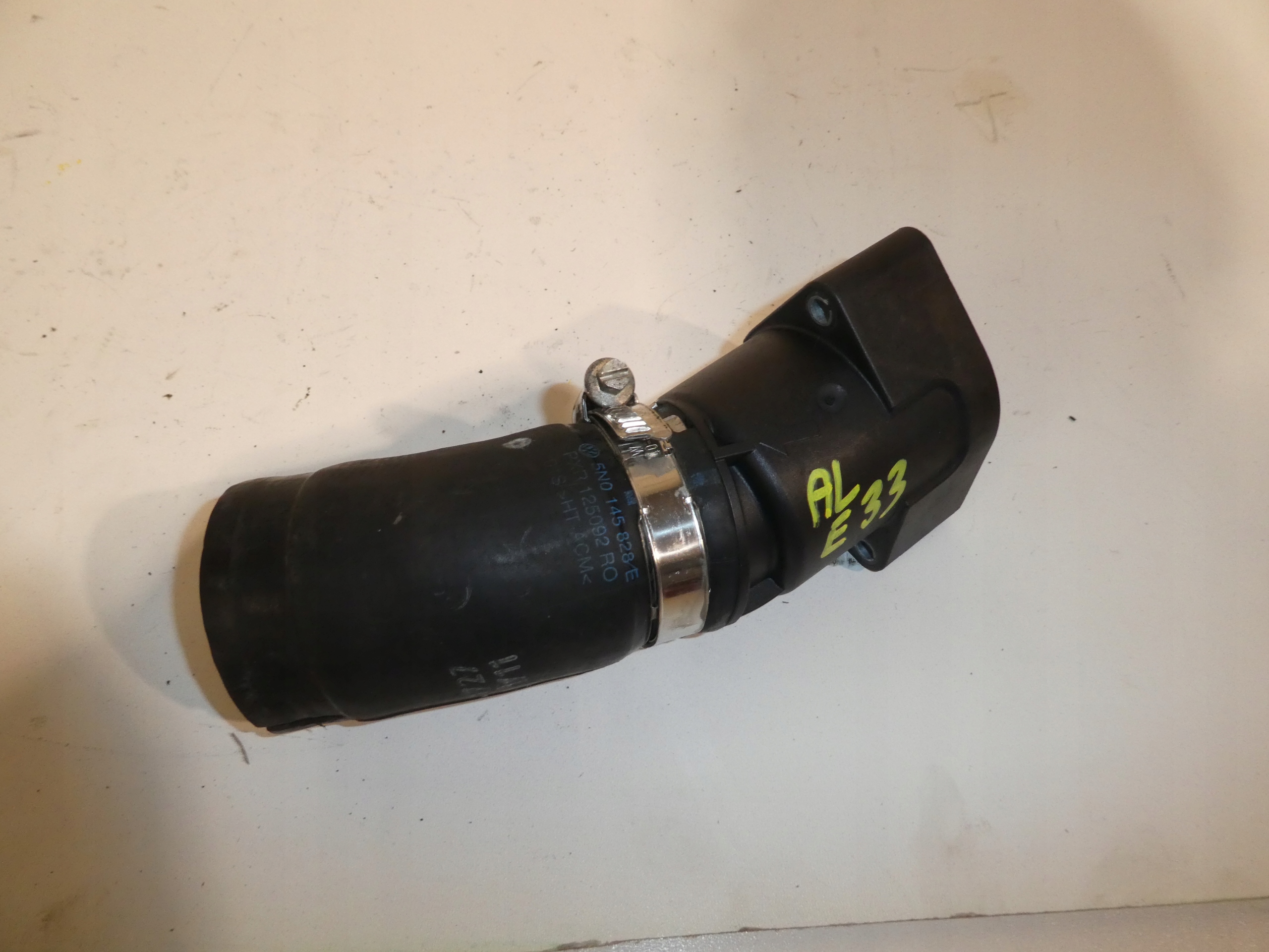 trouba hadice intercoolera VW AUDI SEAT 5N0145828E