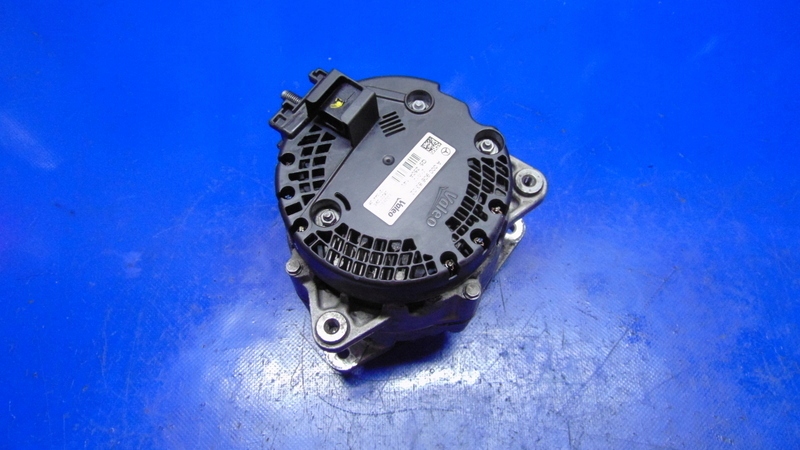 alternator A0009068302 2.0CDI MERCEDES SPRINTER A910 A907