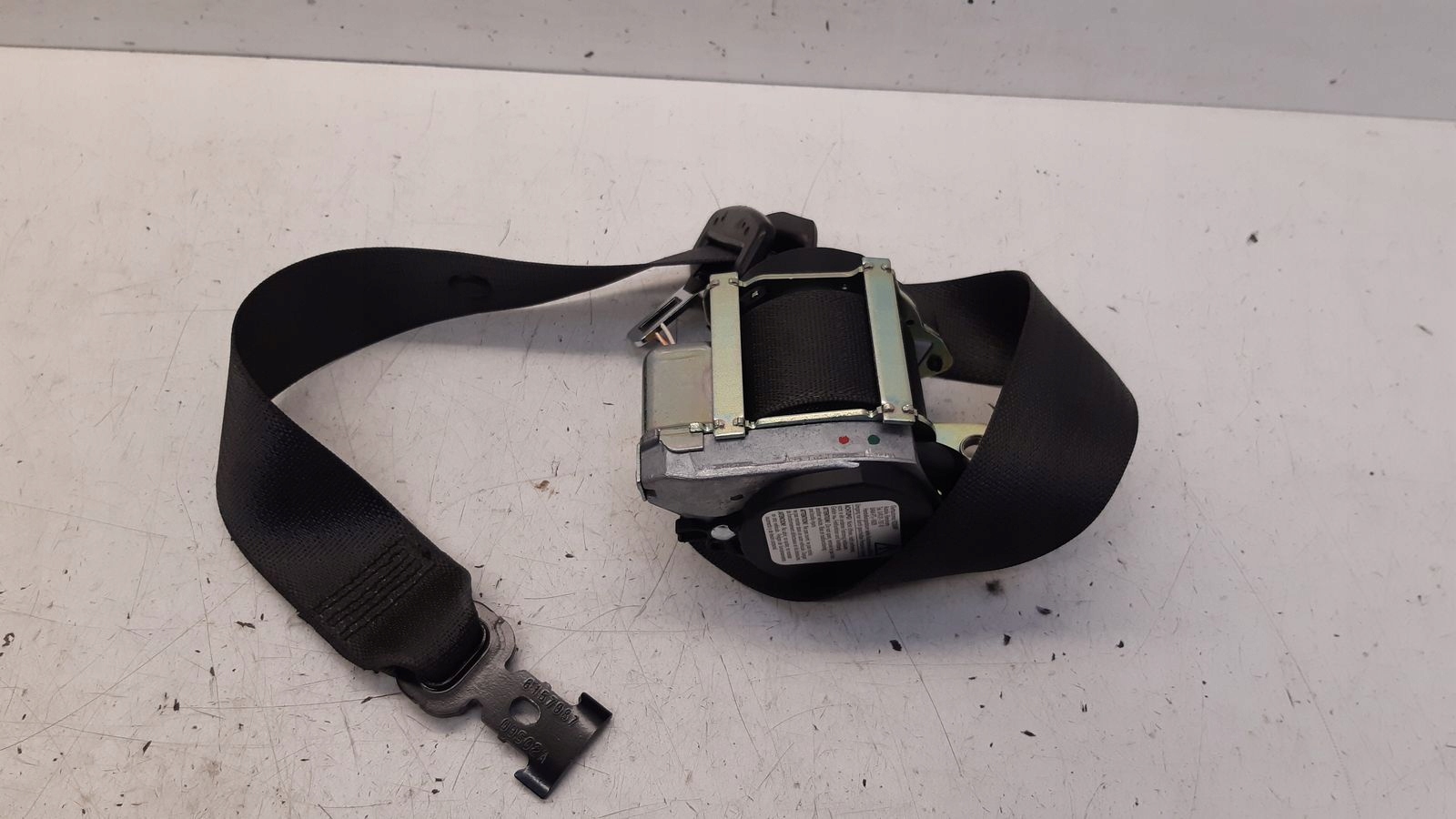 tension belt safety left front Opel Astra J 2,0 CDTI